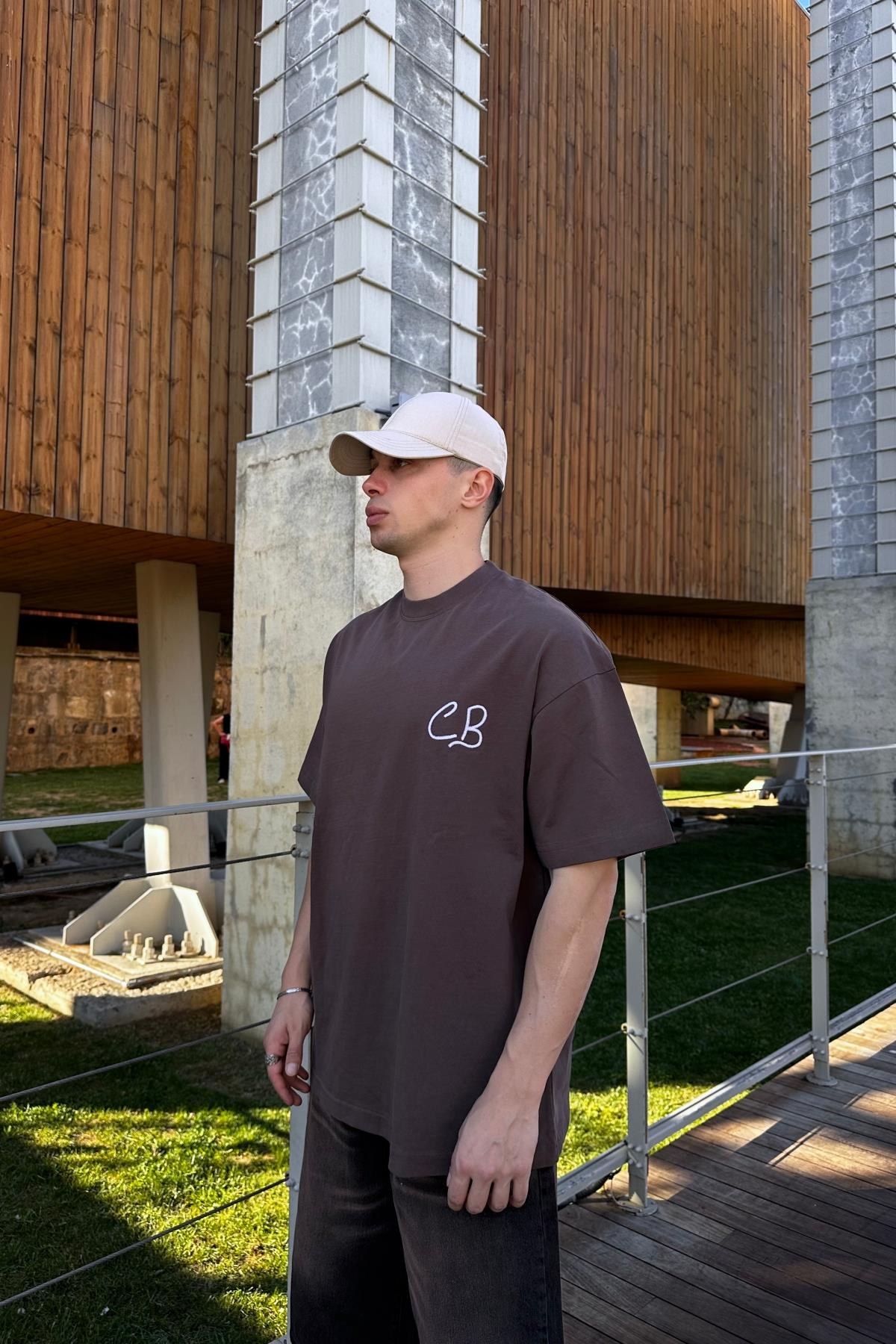 CB Nakışlı Kahve Oversize Tshirt T1045