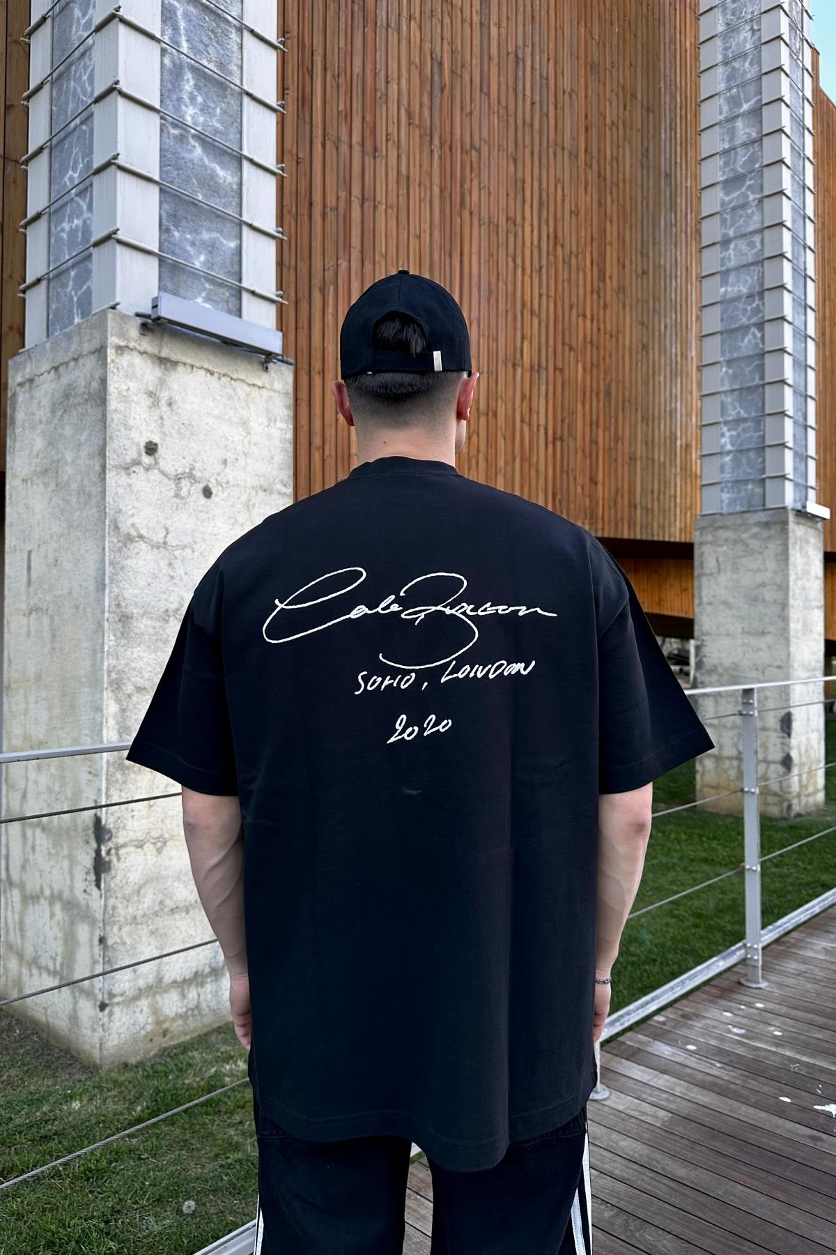 CB Soho Nakışlı Siyah Oversize Tshirt T1043