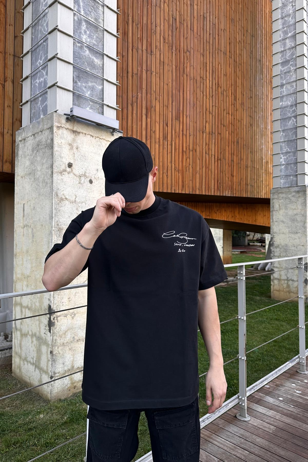 CB Soho Nakışlı Siyah Oversize Tshirt T1043