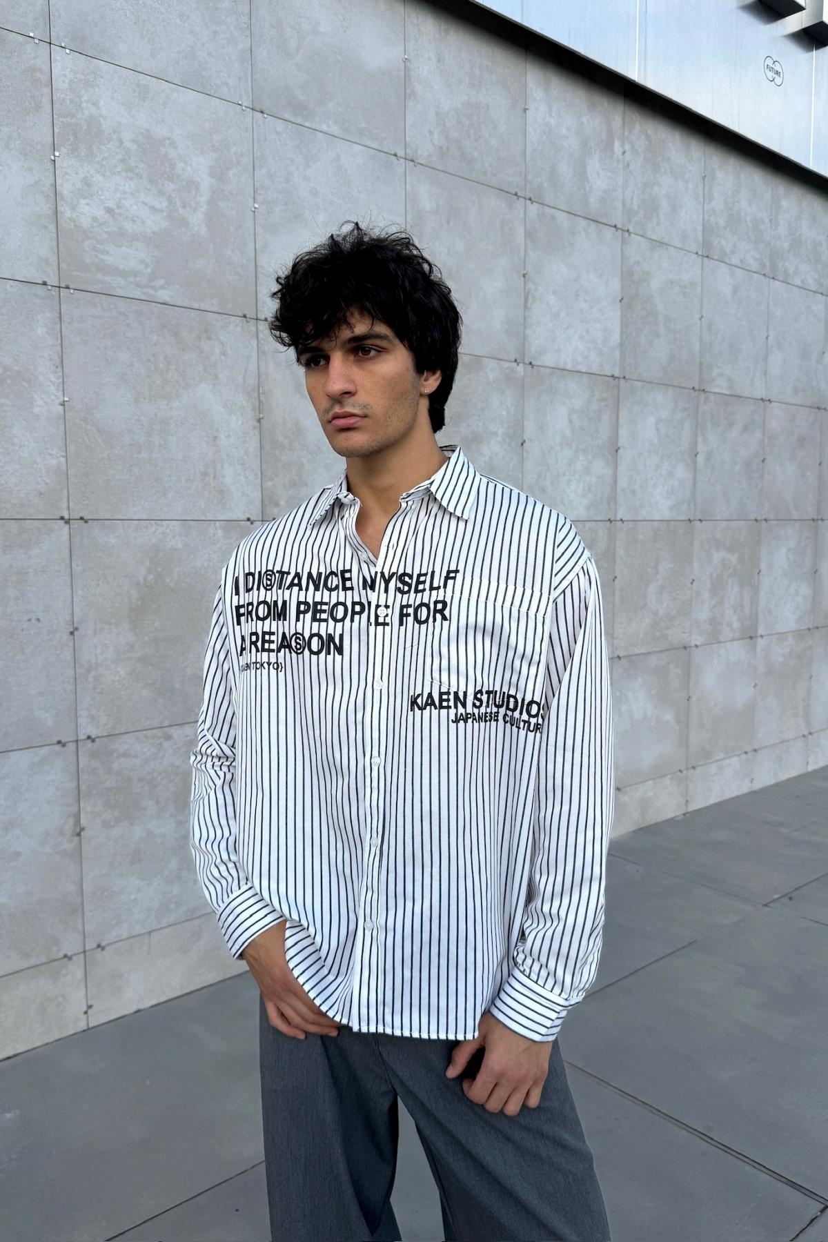 Çizgili Beyaz Oversize Boxy Fit Gömlek KN01