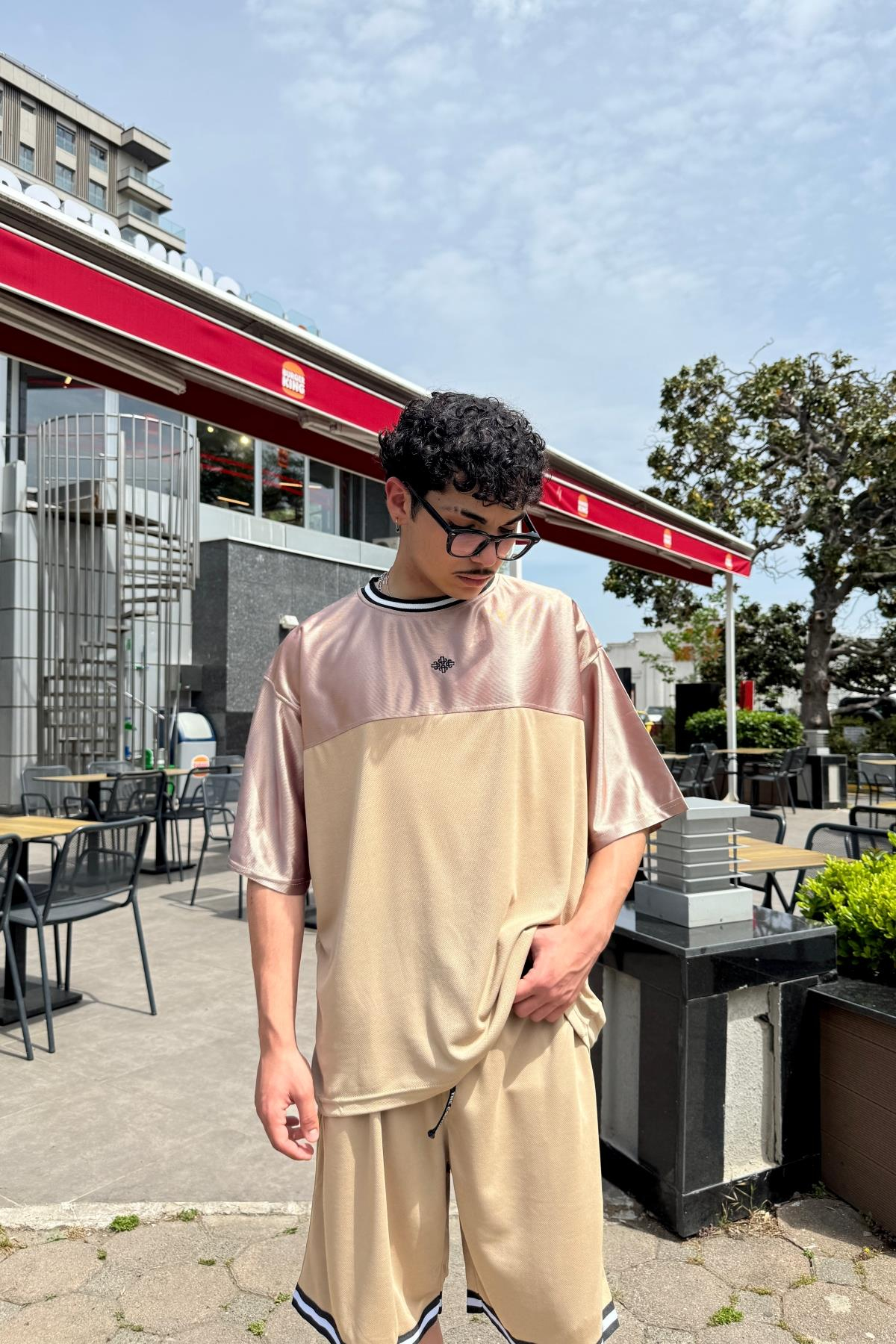 Couture Nakışlı Şerit Detay Kahve File Oversize Forma Tshirt