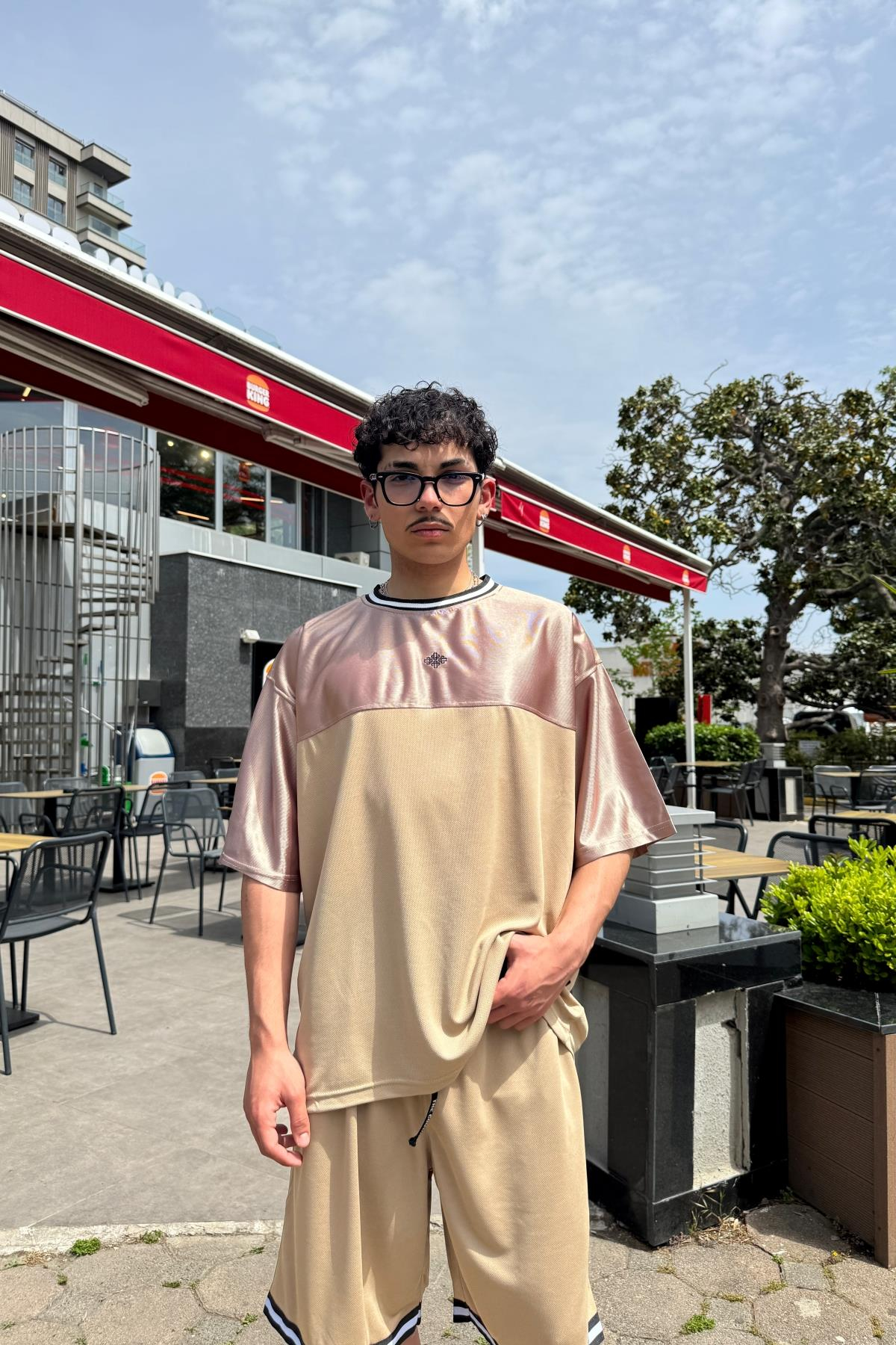 Couture Nakışlı Şerit Detay Kahve File Oversize Forma Tshirt