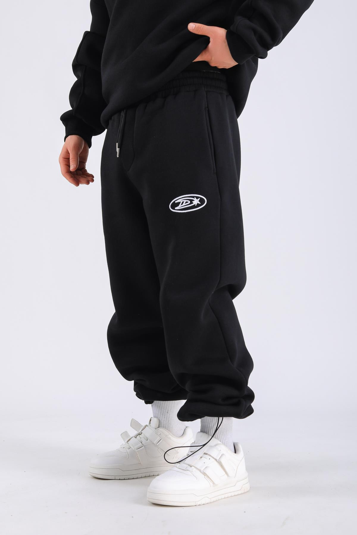 D Nakışlı Siyah Basic Eşofman ESF555