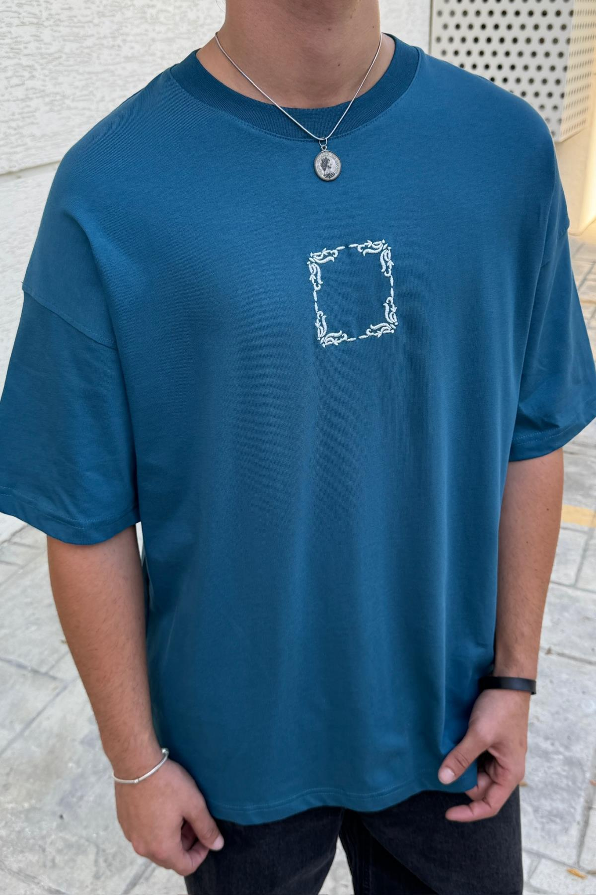 Etnik Desen Nakışlı Petrol Oversize Tshirt JC01