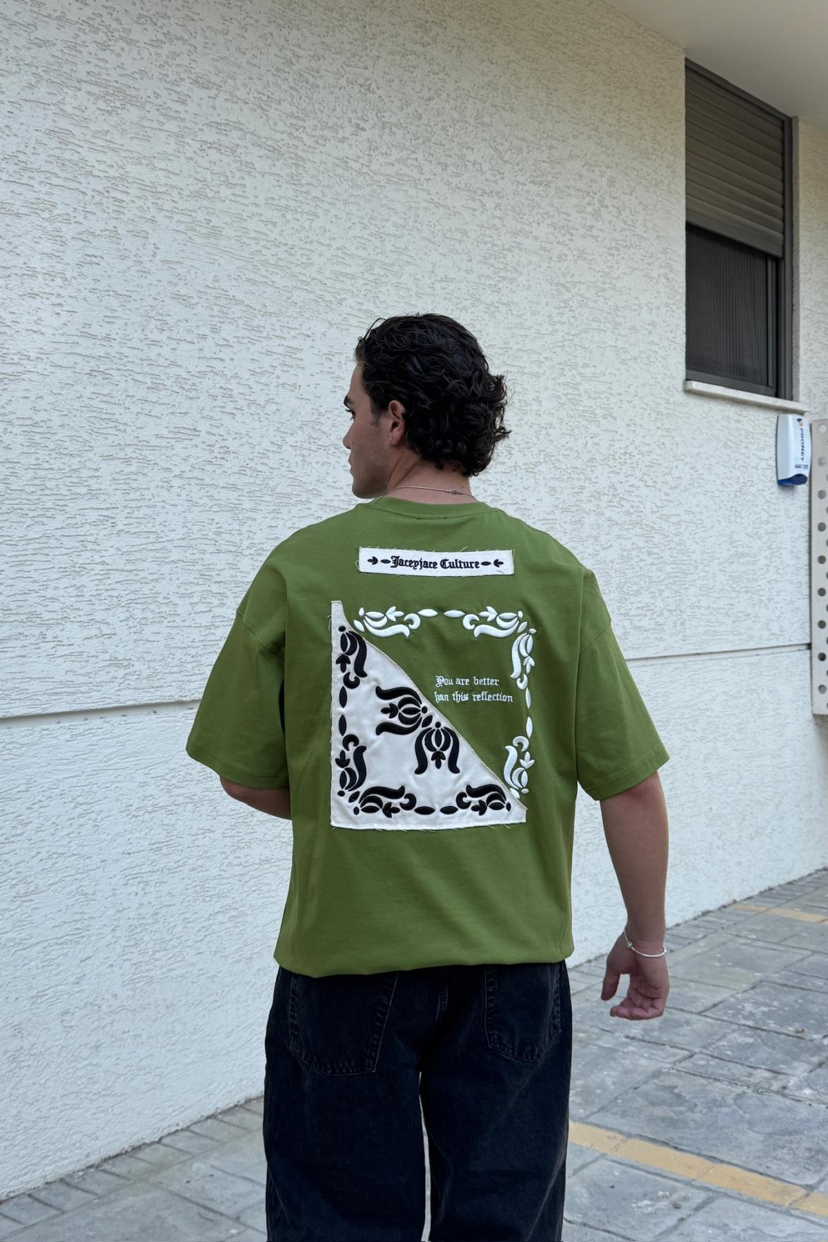 Etnik Desen Nakışlı Yeşil Oversize Tshirt JC01