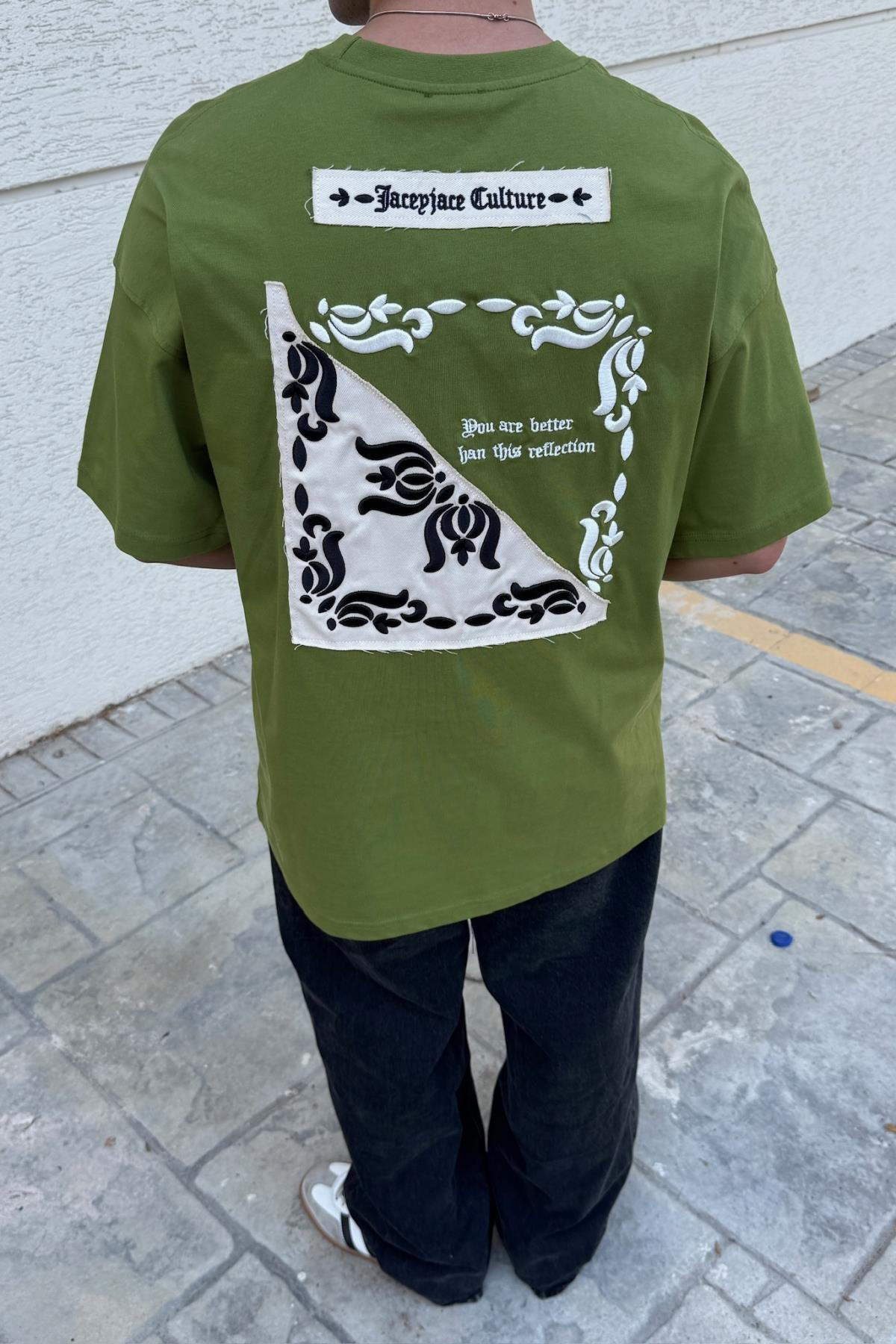 Etnik Desen Nakışlı Yeşil Oversize Tshirt JC01
