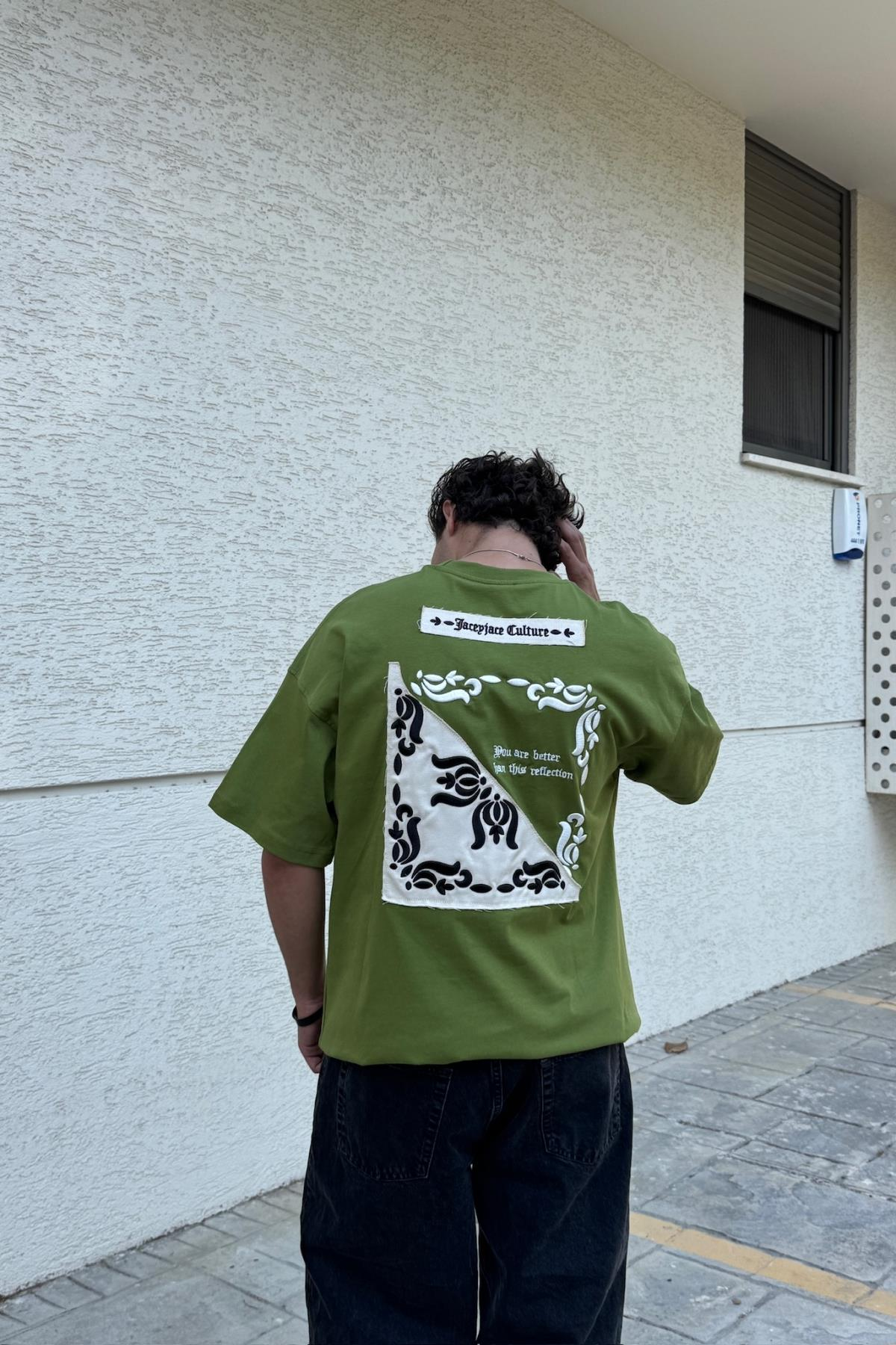 Etnik Desen Nakışlı Yeşil Oversize Tshirt JC01
