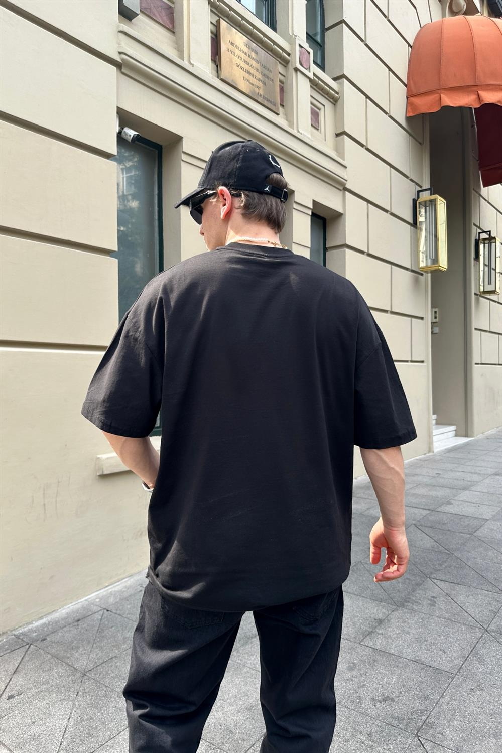Famous Baskılı Siyah Oversize Tshirt T773