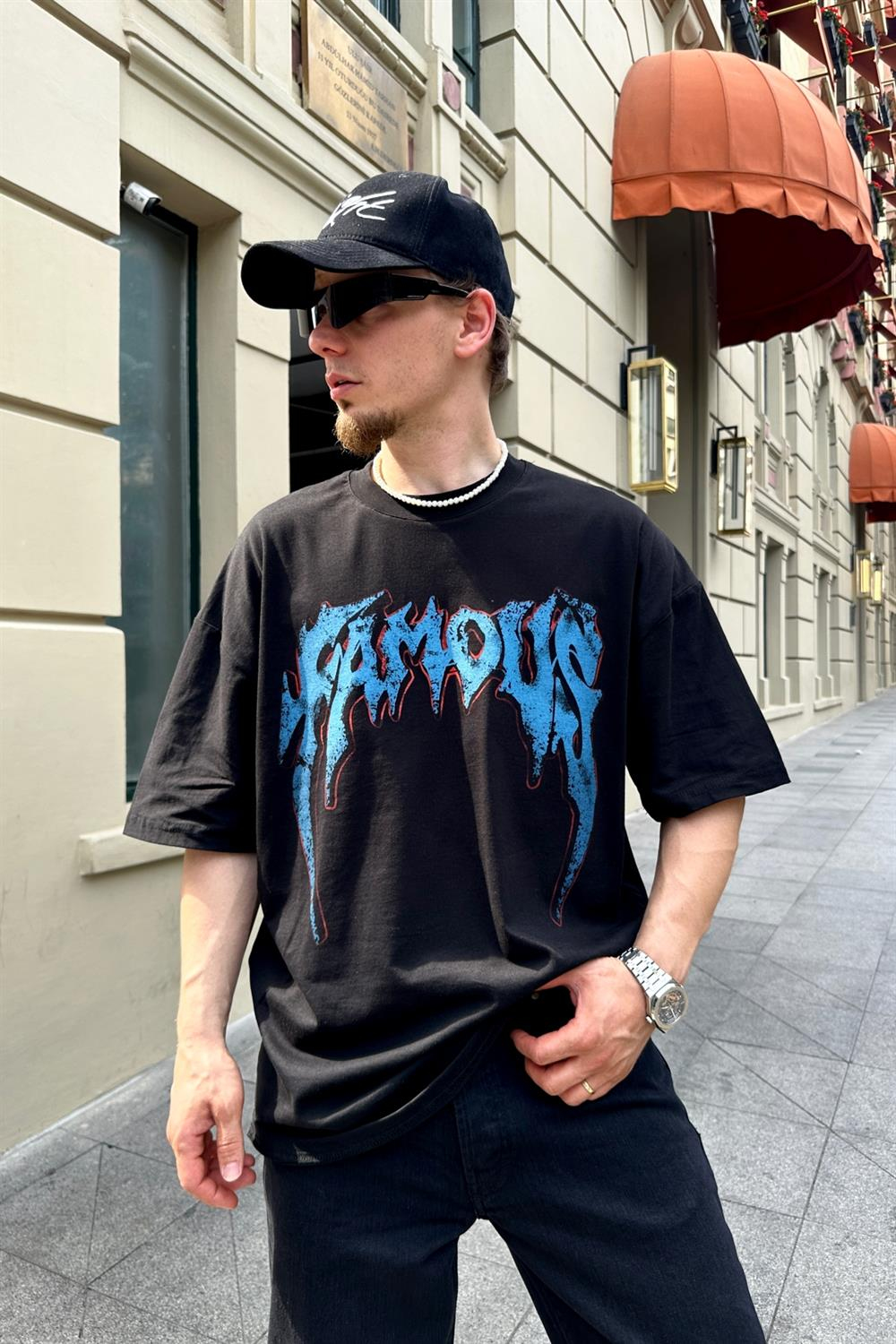 Famous Baskılı Siyah Oversize Tshirt T773