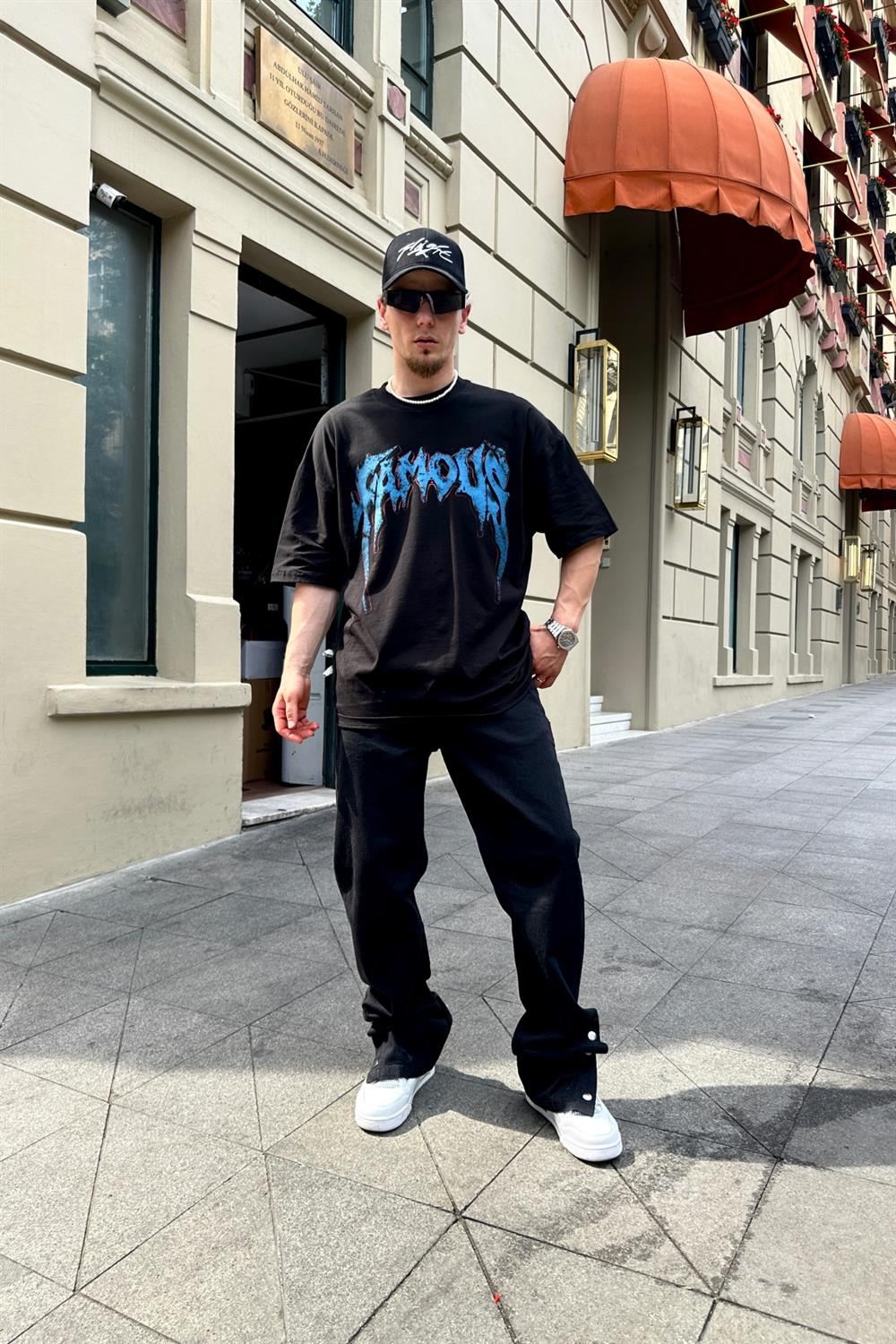 Famous Baskılı Siyah Oversize Tshirt T773