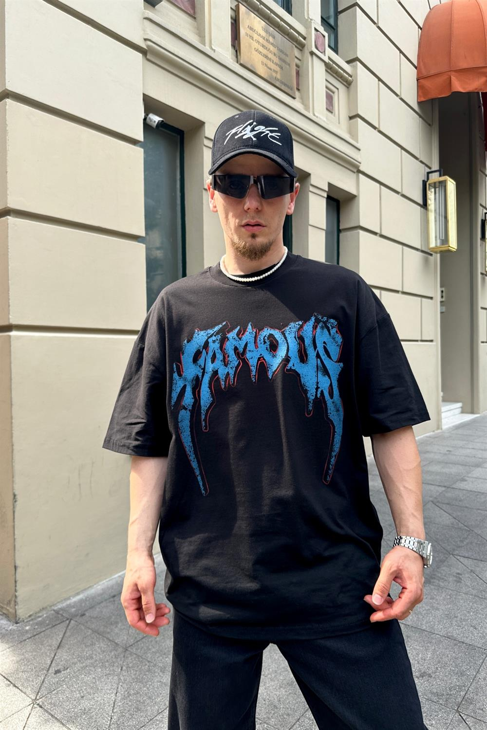 Famous Baskılı Siyah Oversize Tshirt T773