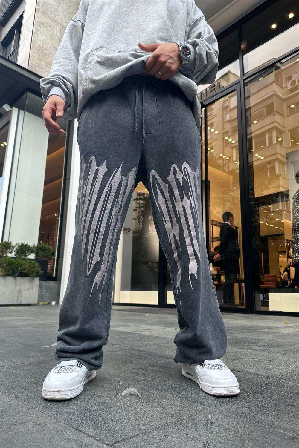 Graffiti Baskılı Acid Wash Eşofman ESF438