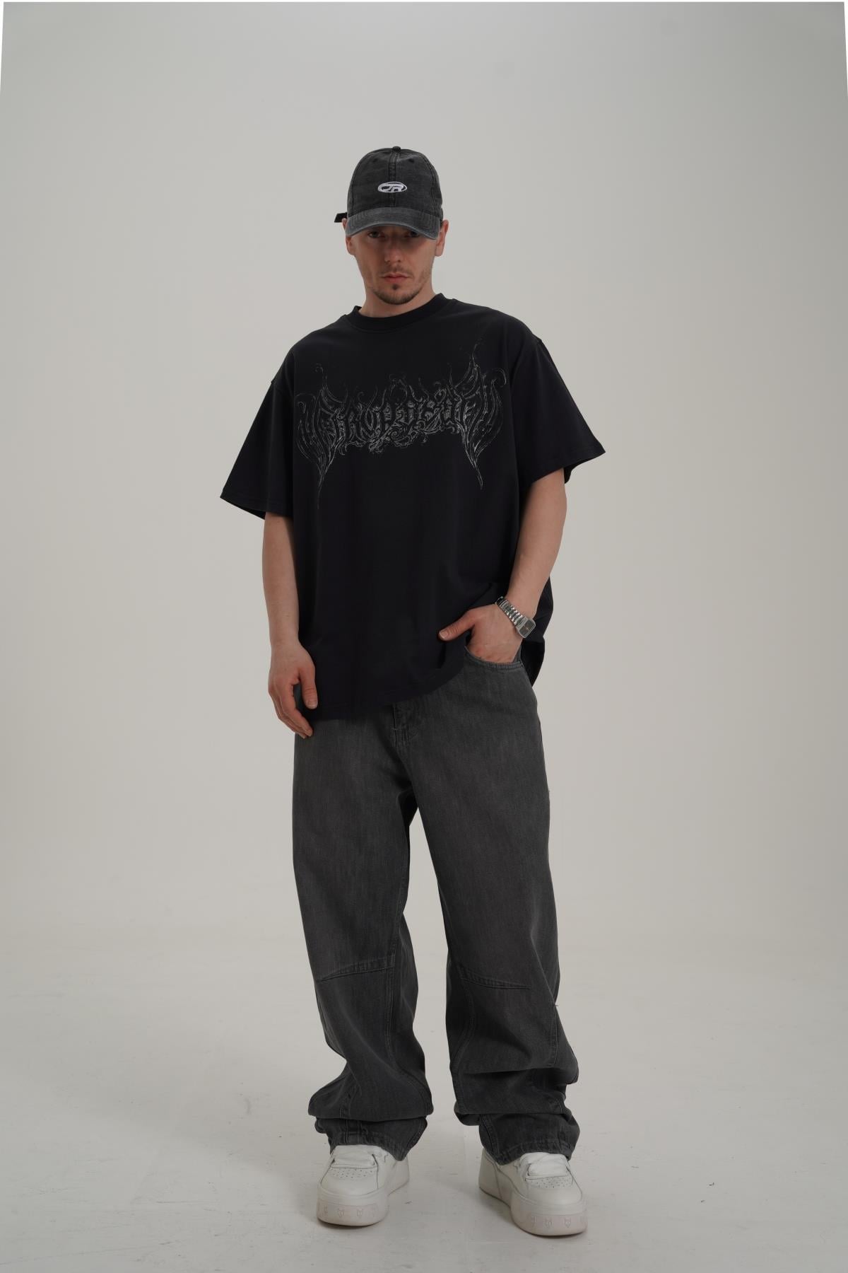 Graffiti Baskılı Siyah Oversize Tshirt CT01 MRT26048