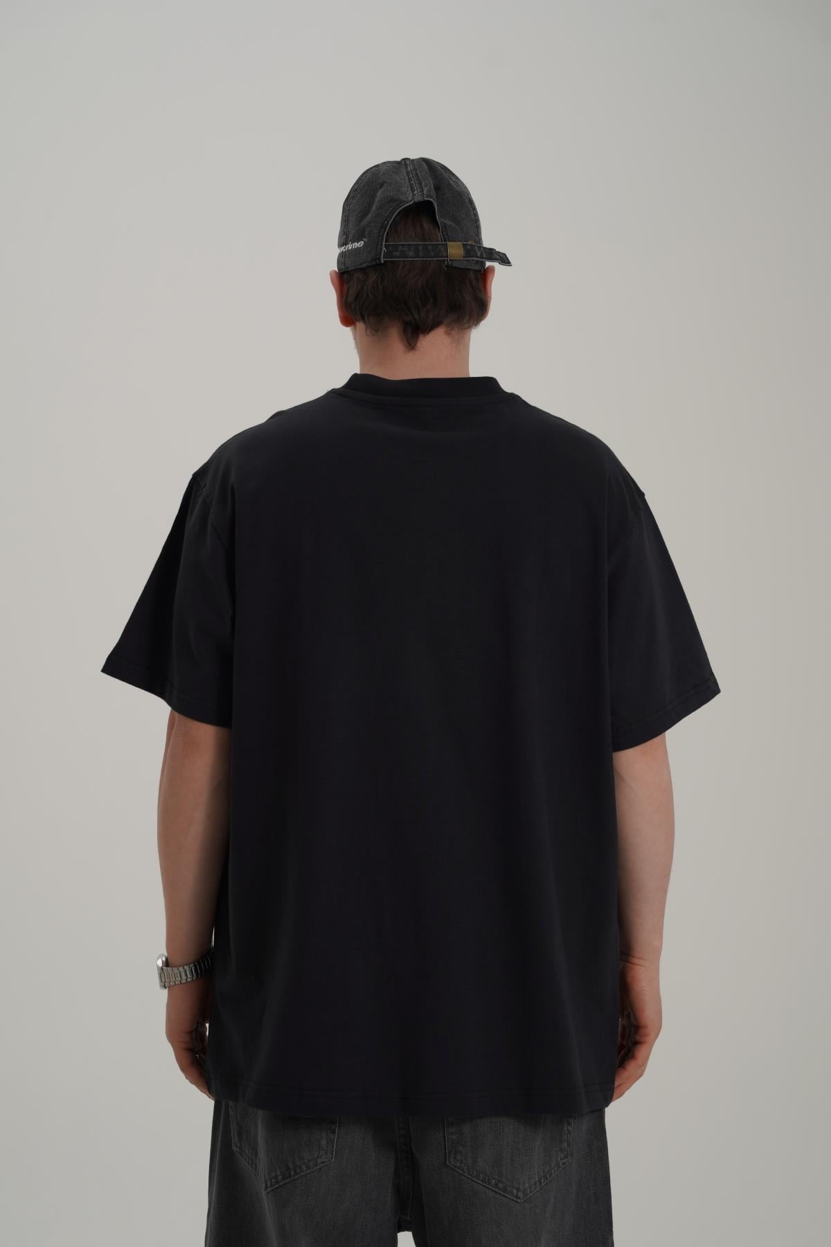 Graffiti Baskılı Siyah Oversize Tshirt CT01 MRT26048