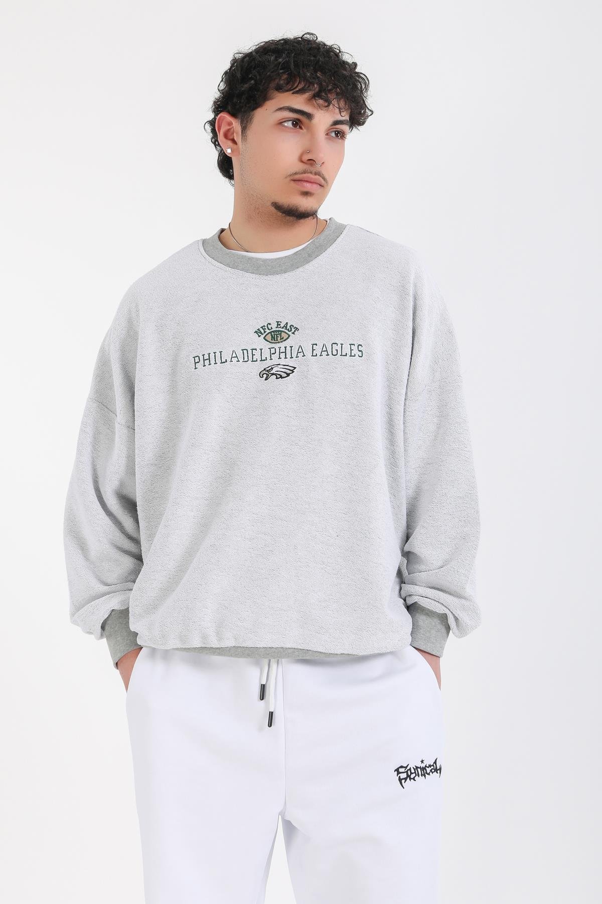Gri Nakışlı Oversize California Sweatshirt