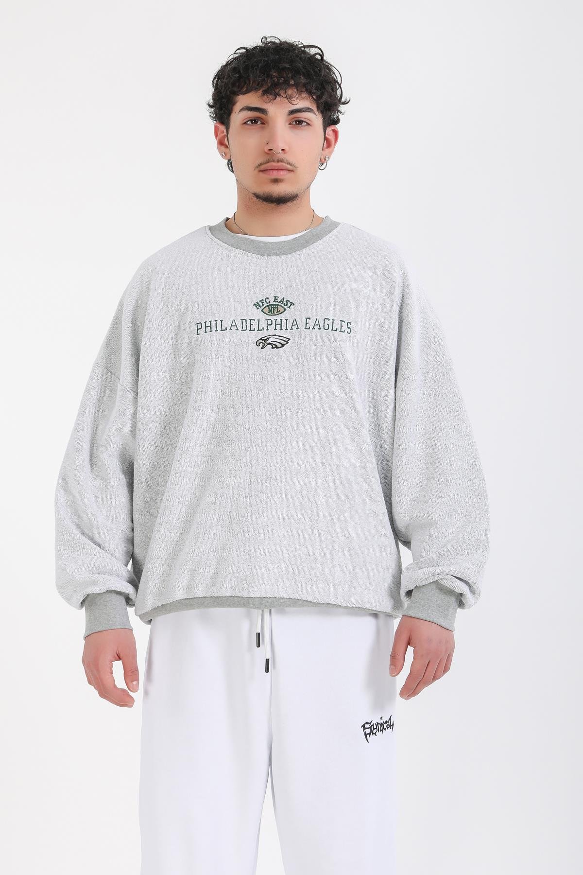 Gri Nakışlı Oversize California Sweatshirt