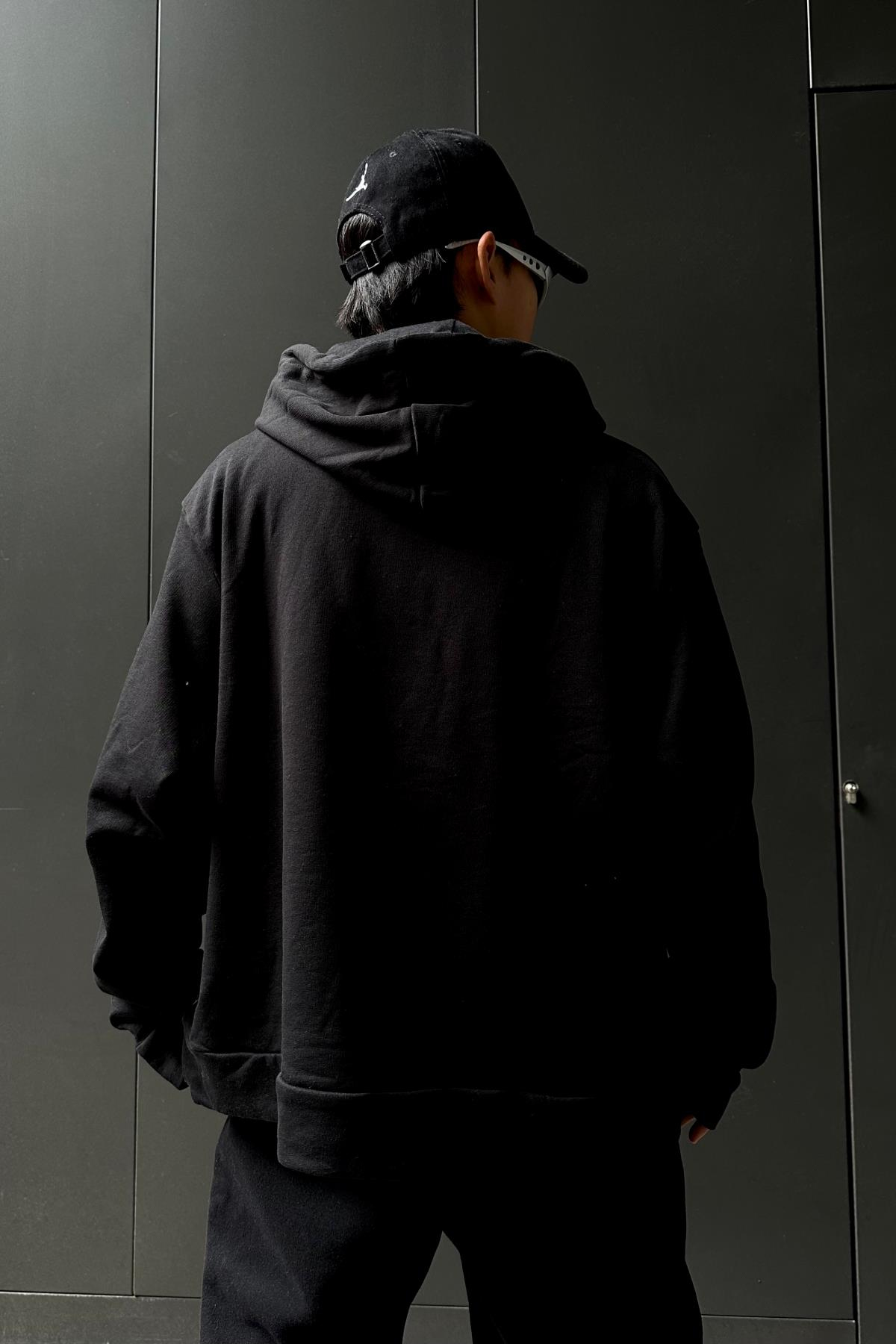 Heaven Graffiti Baskılı Siyah Oversize Sweatshirt SW1051