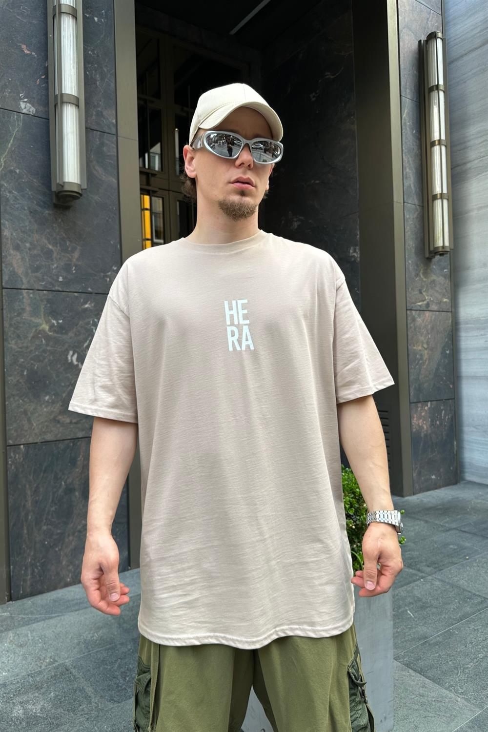 Hera Baskılı Bej Oversize Basic Tshirt T761