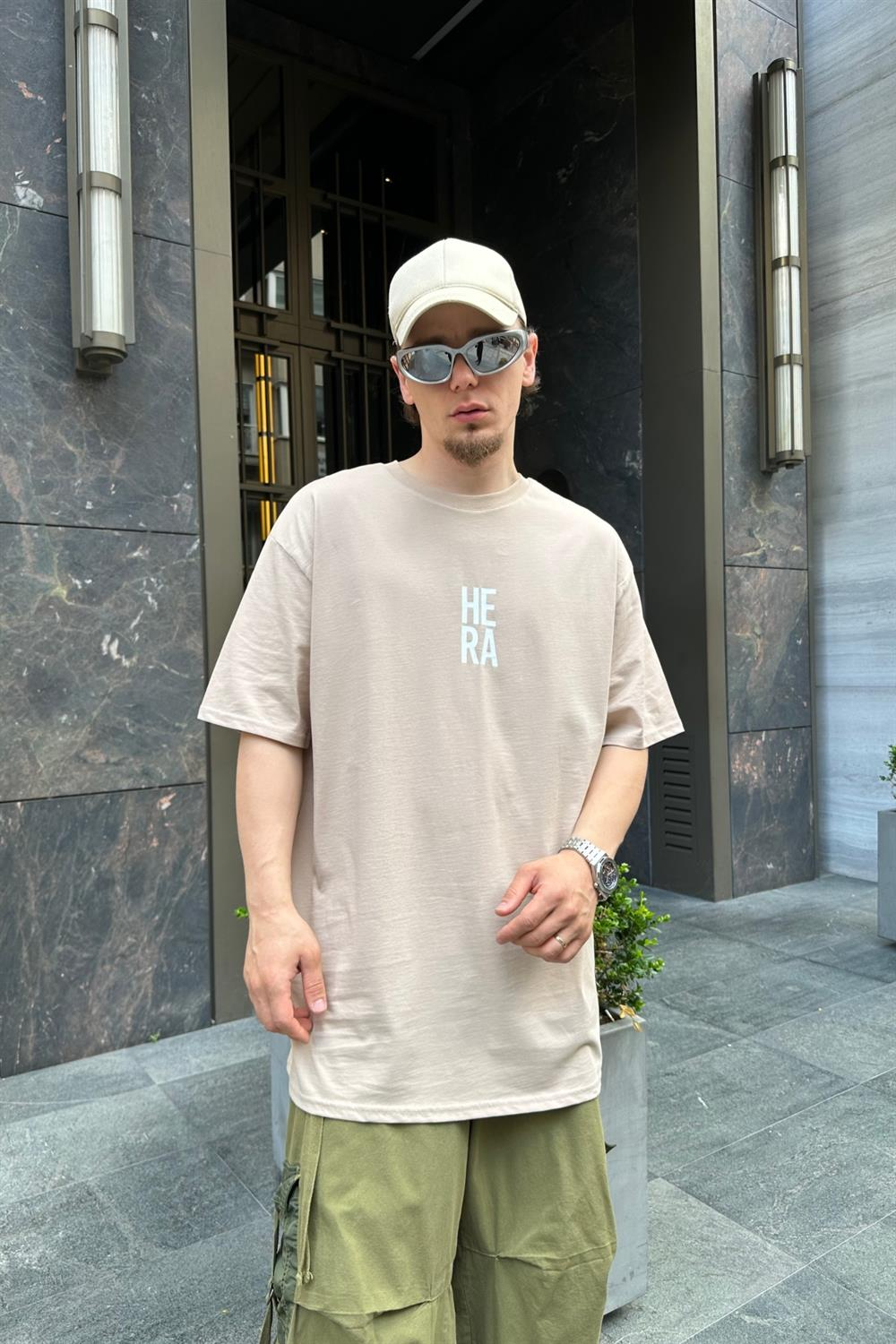 Hera Baskılı Bej Oversize Basic Tshirt T761