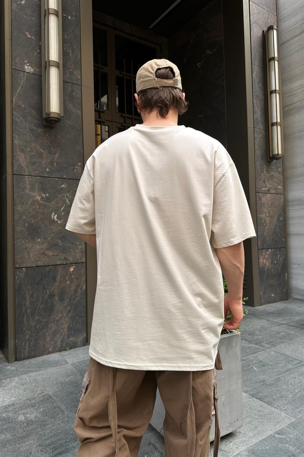 Hera Baskılı Krem Oversize Basic Tshirt T762