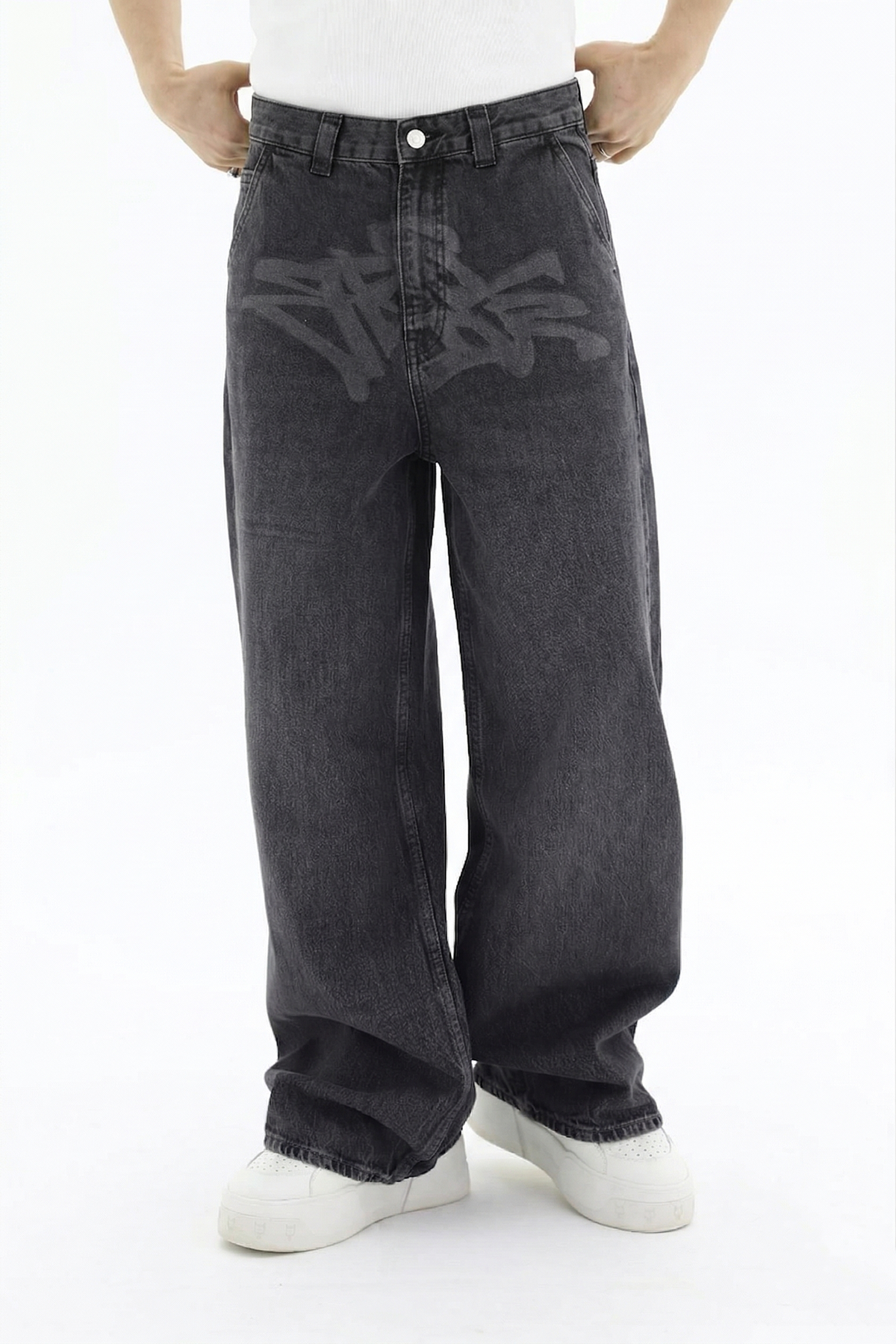 House Skate Baskı Efektli Siyah Jean