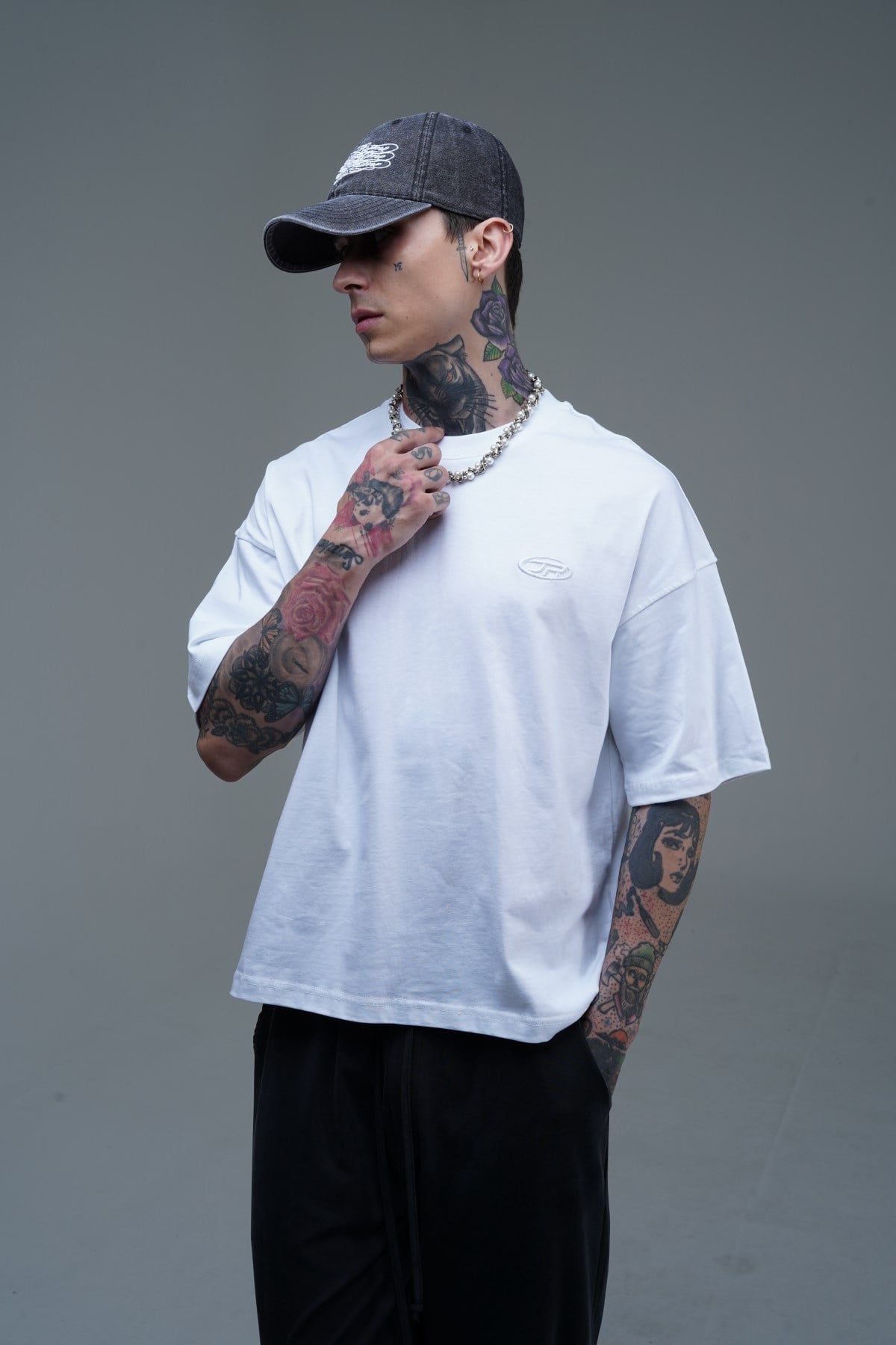 JR Logo Beyaz Boxy Fit Oversize Tshirt