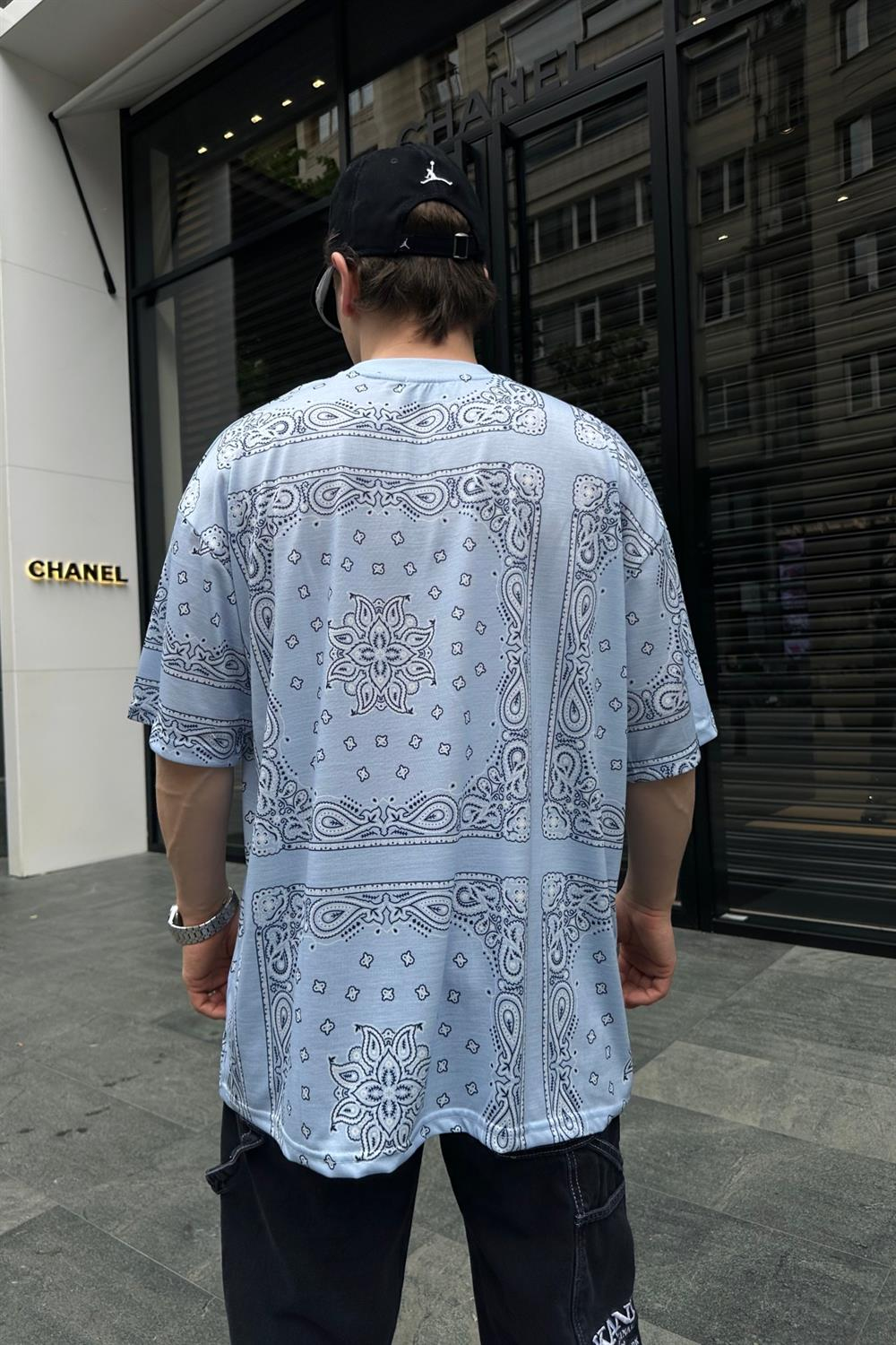 Kani Nakışlı Açık Mavi Bandana Desen Oversize Tshirt T697
