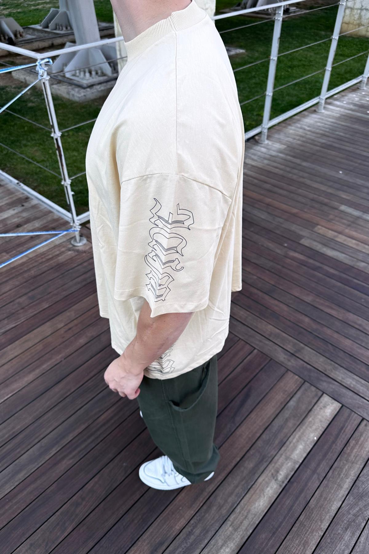 Kol Baskılı Krem Oversize Tshirt T1056