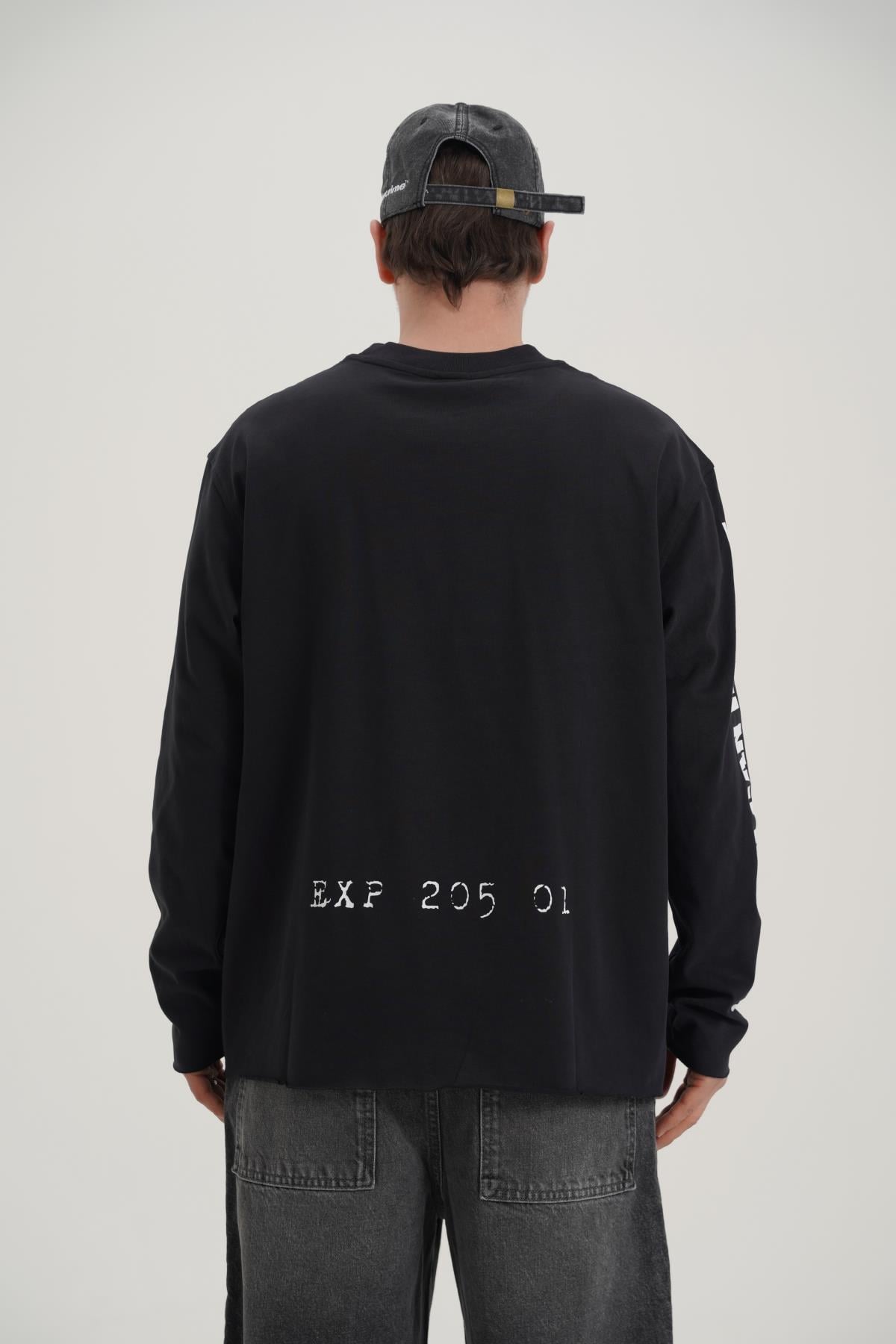 Kol Baskılı Siyah Oversize Longsleeve CT01 26CK012