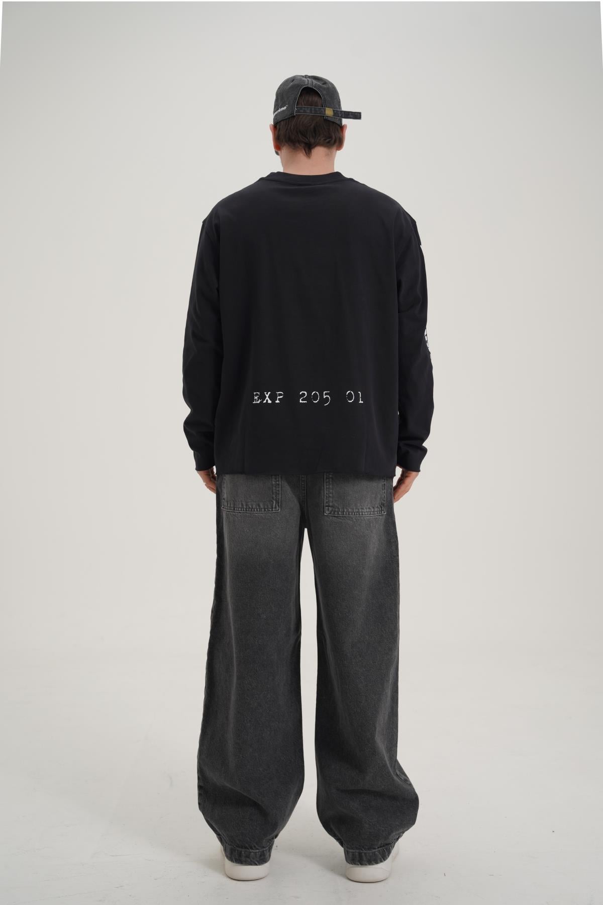 Kol Baskılı Siyah Oversize Longsleeve CT01 26CK012