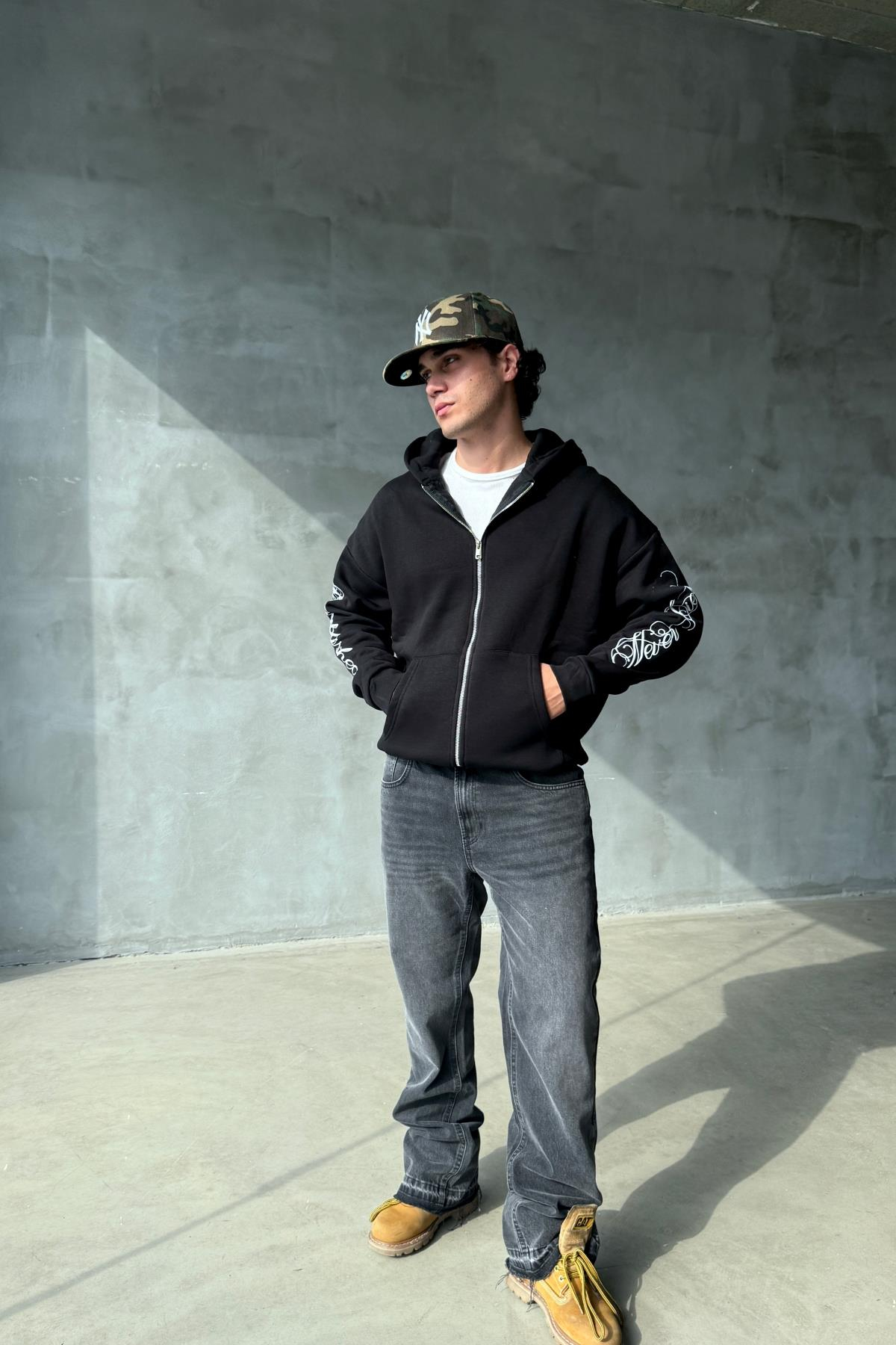 Kol Baskılı Siyah Oversize Zipper Sweatshirt SR01