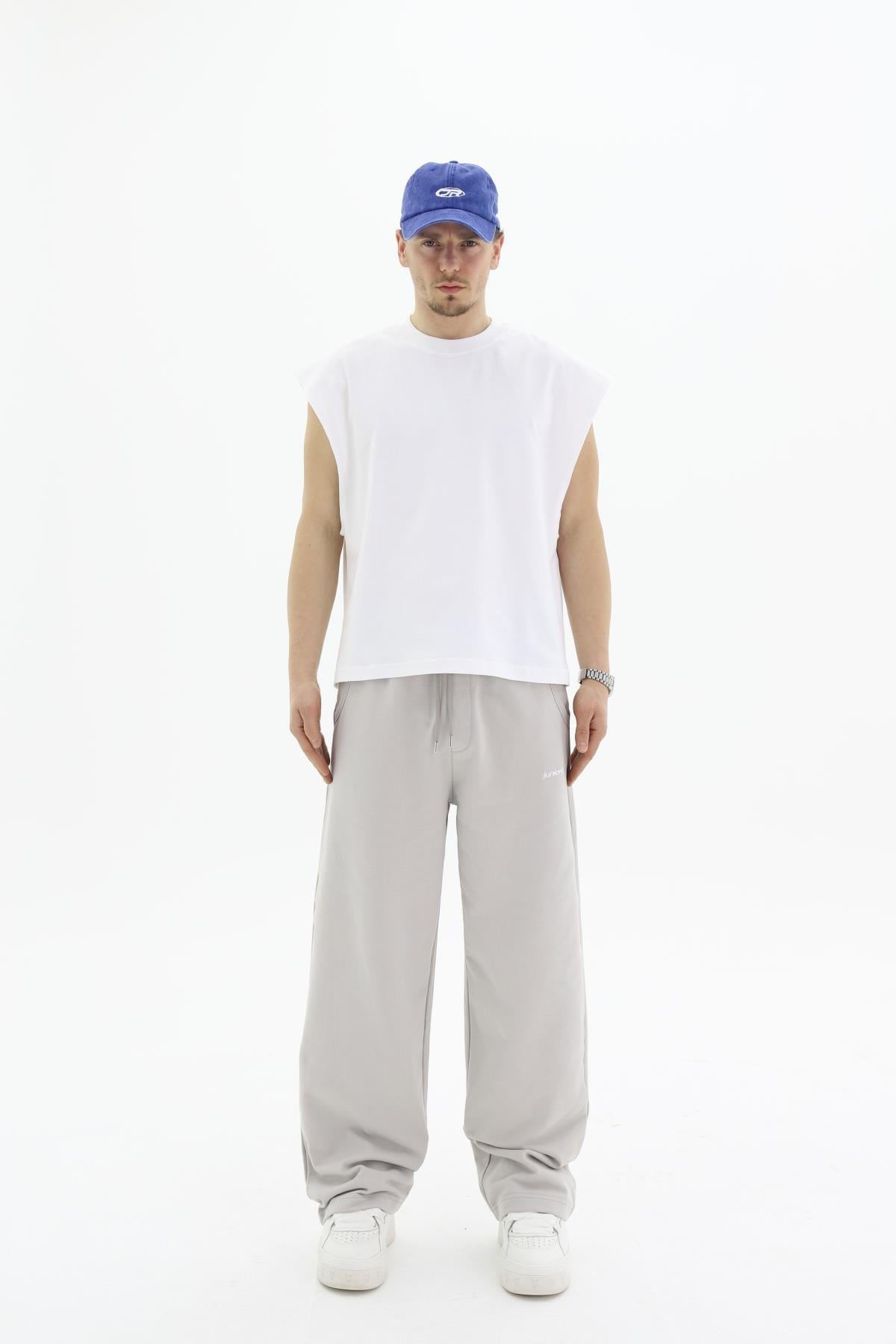 Kolsuz Beyaz Oversize Tshirt