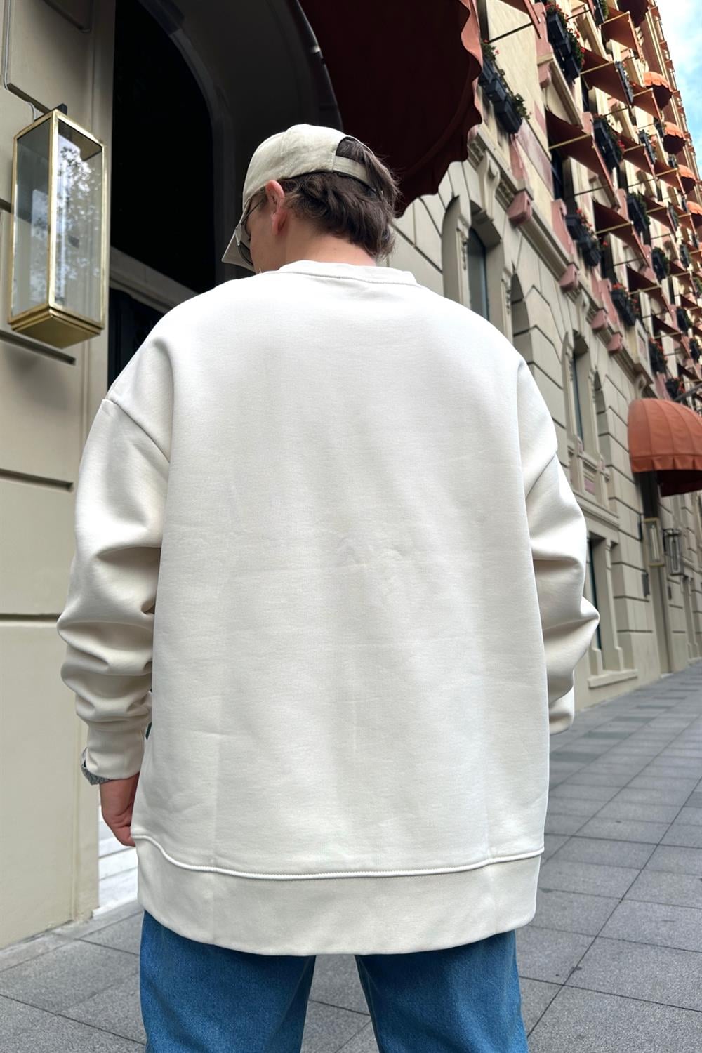 Krem Kapşonsuz Oversize Sweatshirt SW901