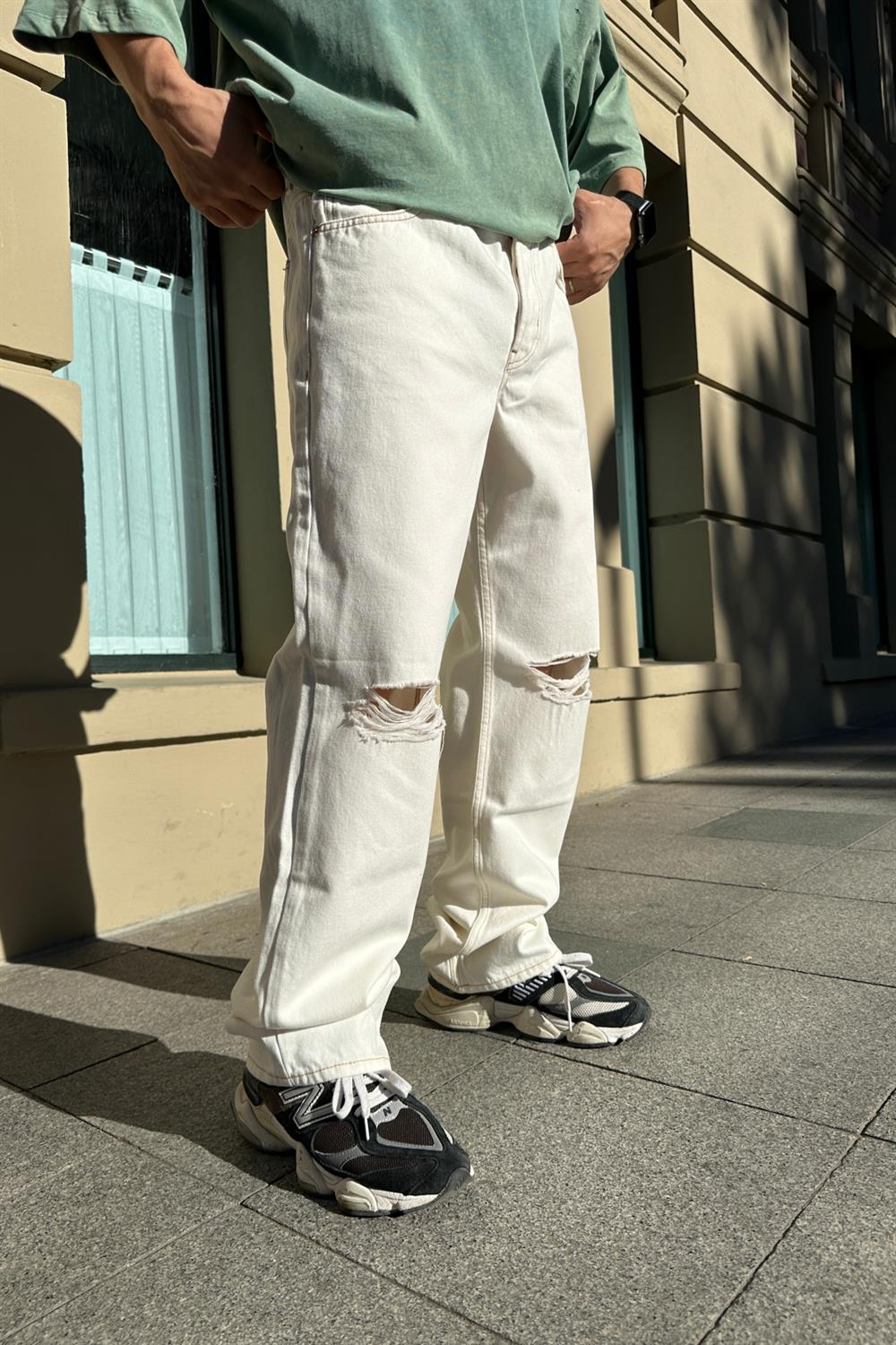 Krem Yırtık Detay Jean Pantolon P707