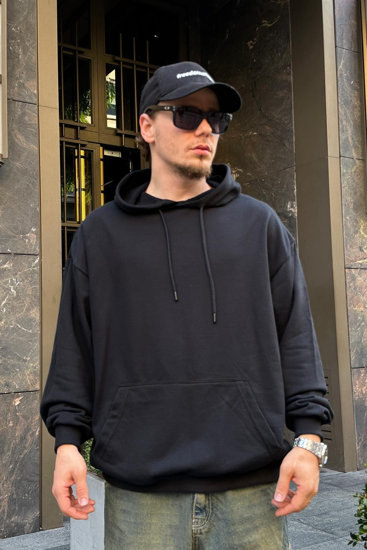 Leonardo Baskılı Siyah Oversize Sweatshirt SW988