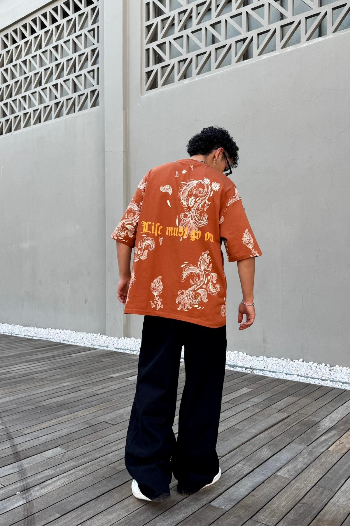 Life Must Etnik Desen Baskılı Kahve Oversize Tshirt JC01