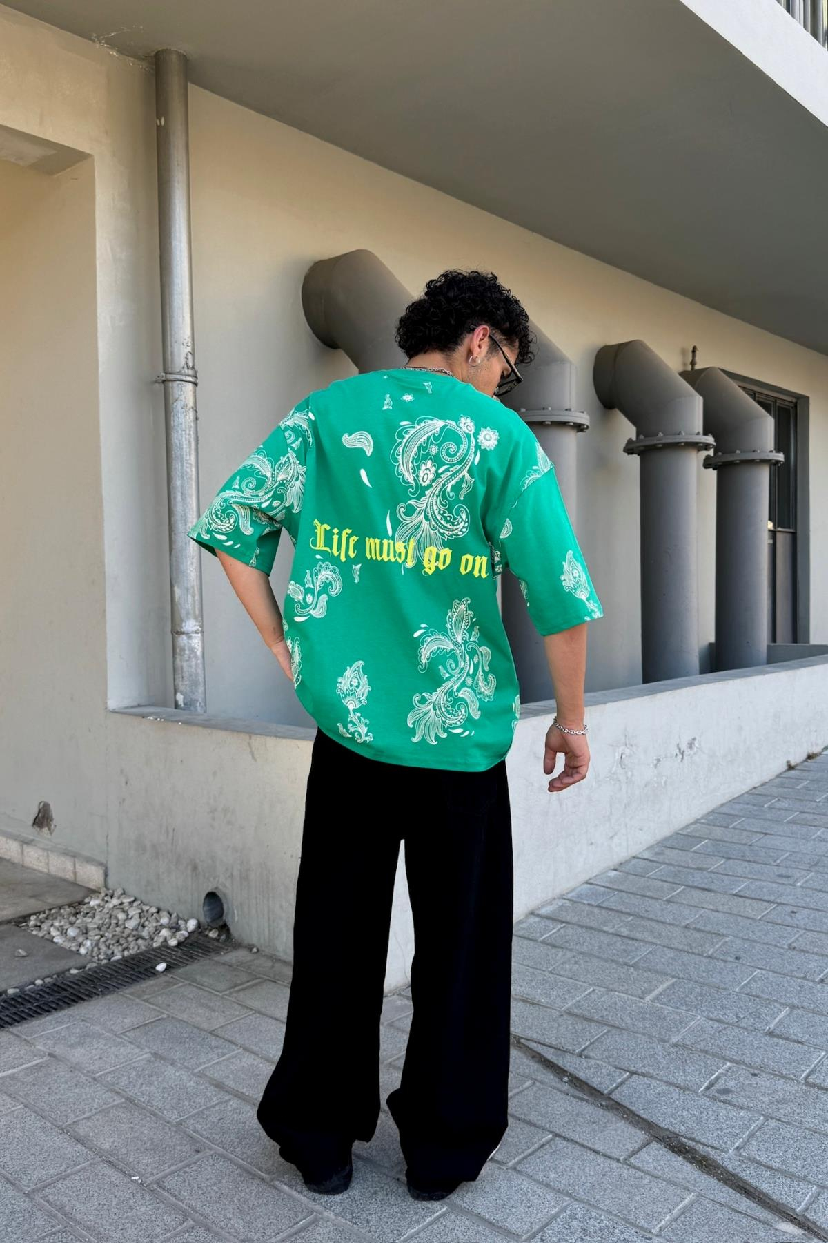 Life Must Etnik Desen Baskılı Yeşil Oversize Tshirt JC01