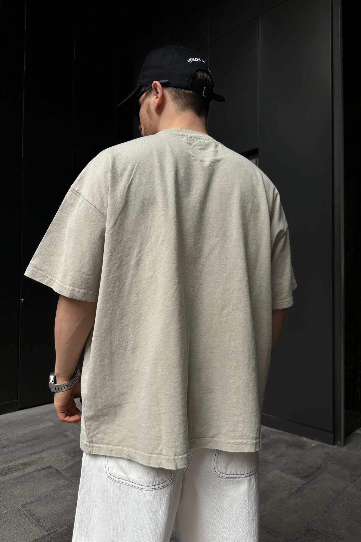 Live Fast Baskılı Bej Oversize Tshirt T883