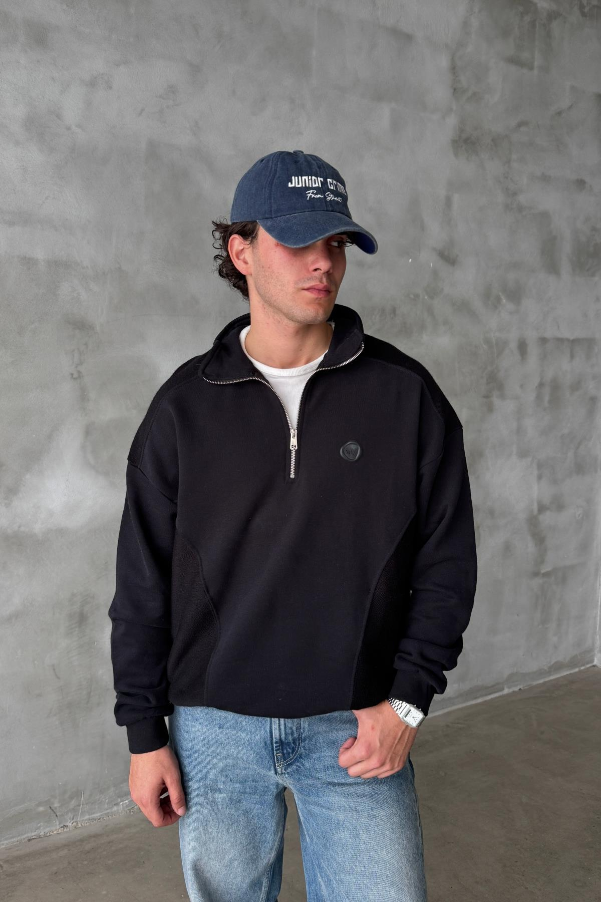 Logo Detay Fermuar Yaka Siyah Oversize Sweatshirt SR01