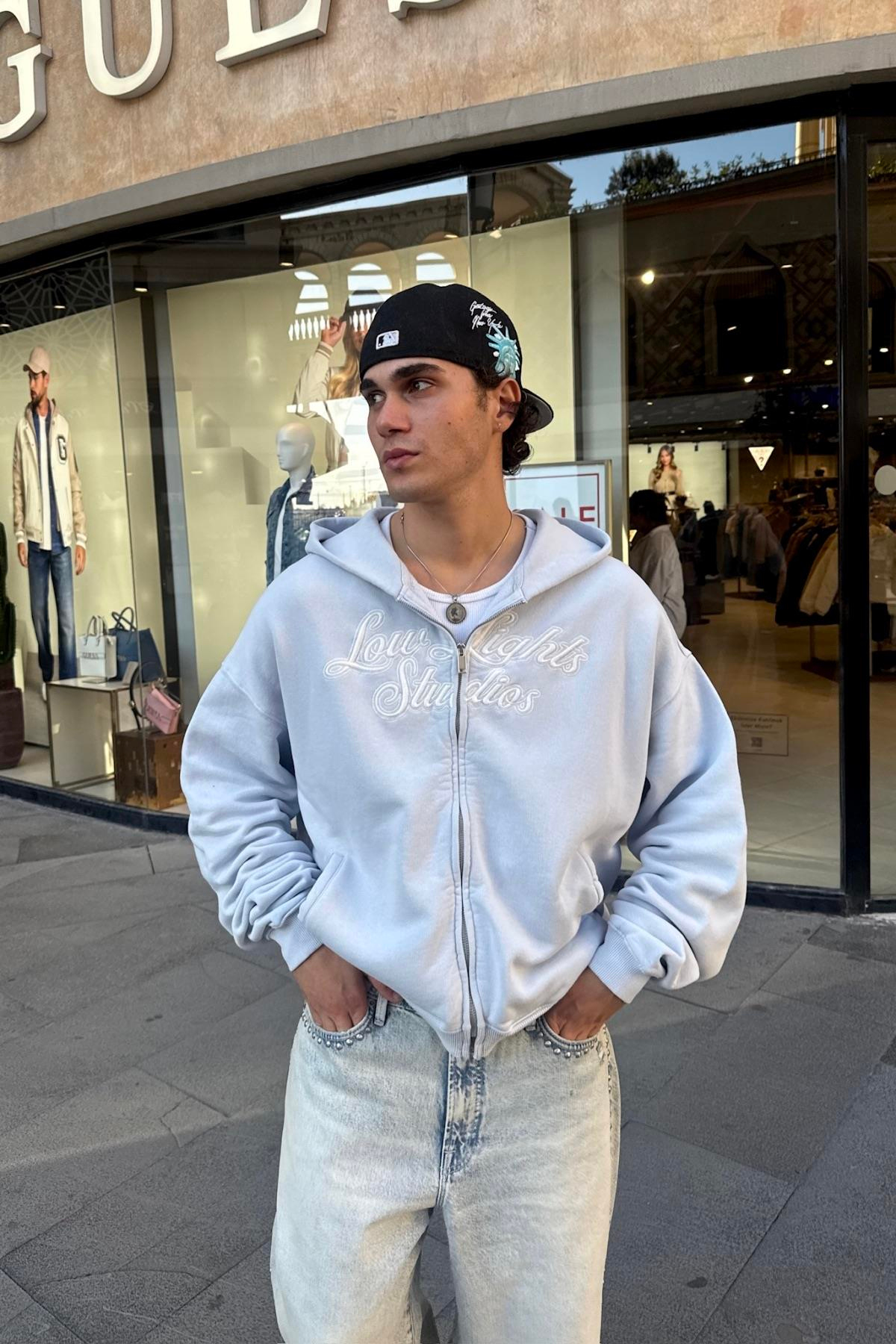 Low L. Nakışlı Açık Mavi Oversize Zipper Hoodie