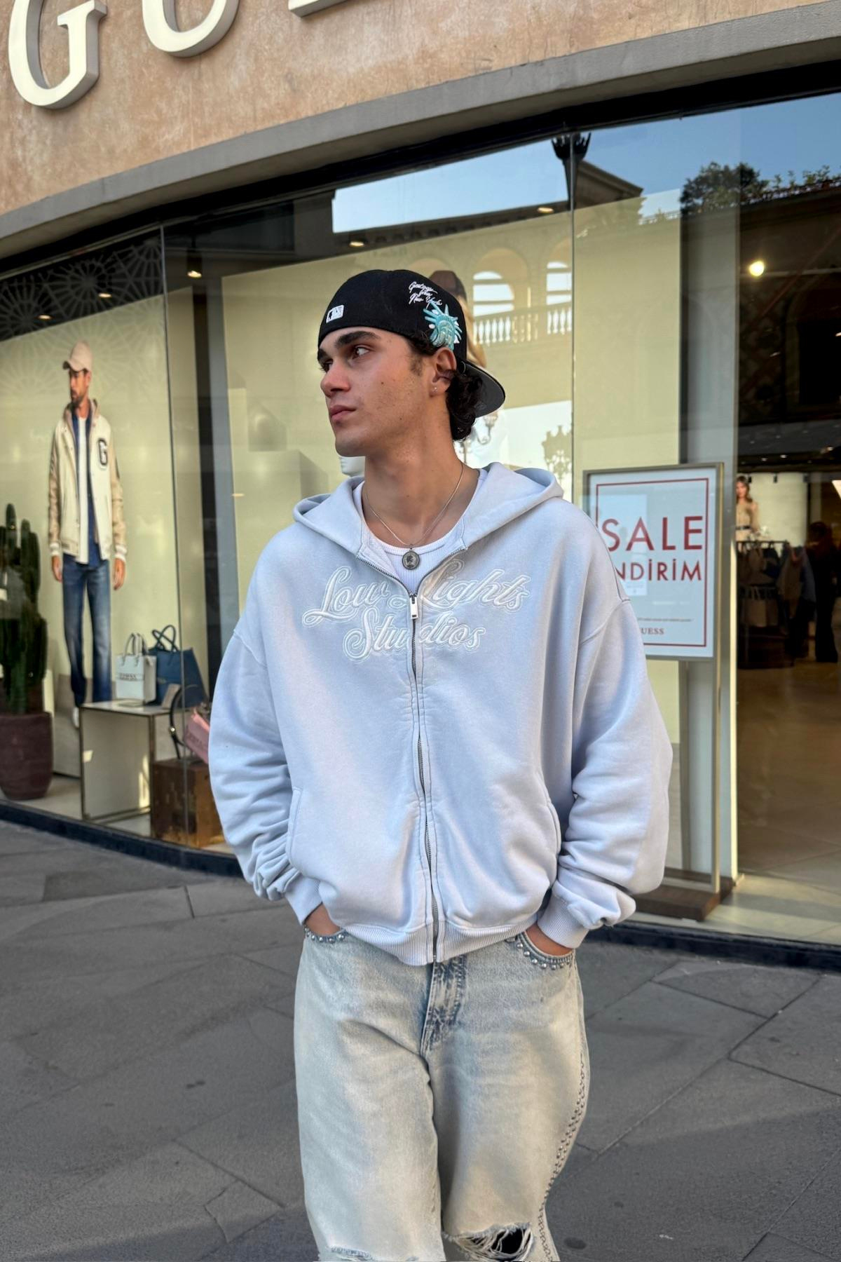 Low L. Nakışlı Açık Mavi Oversize Zipper Hoodie