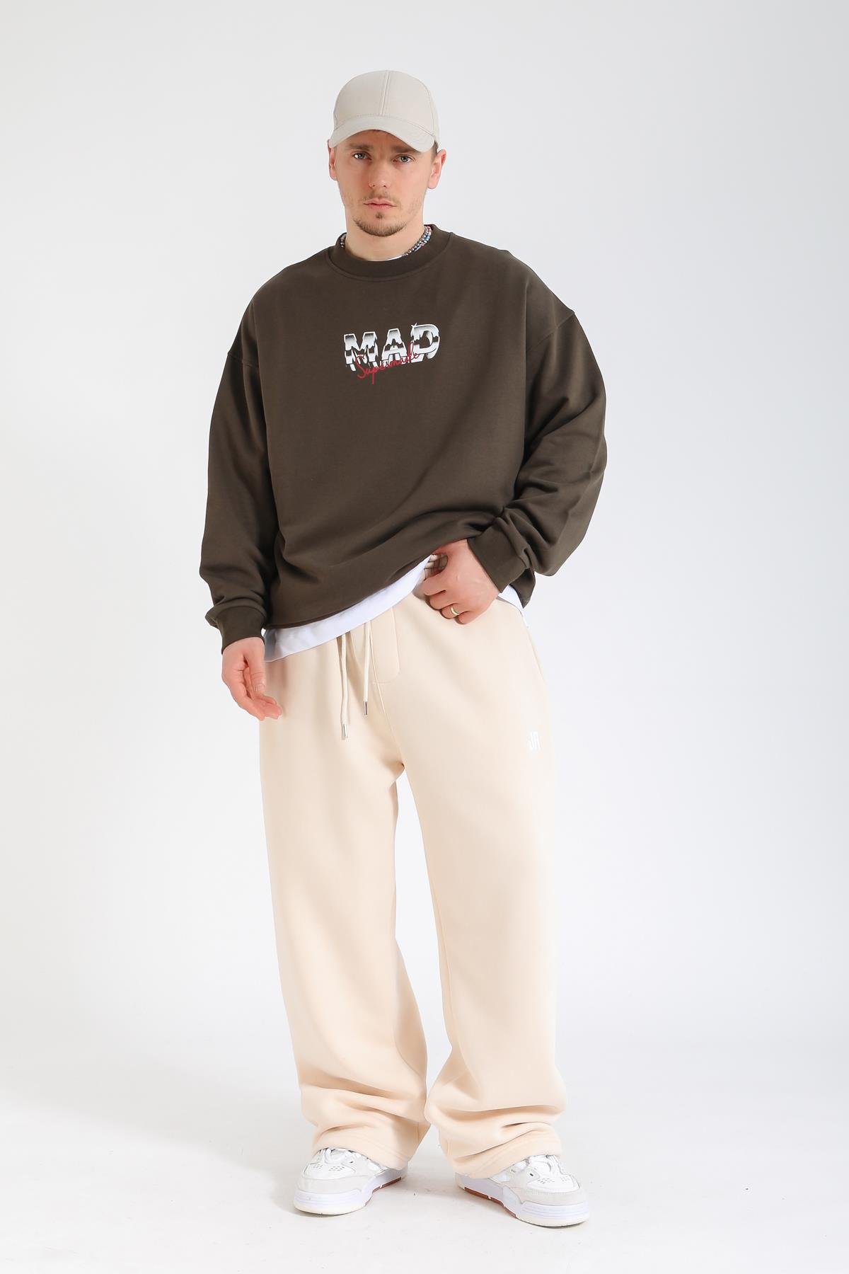 Mad Baskılı Kahve Oversize Sweatshirt SW1381