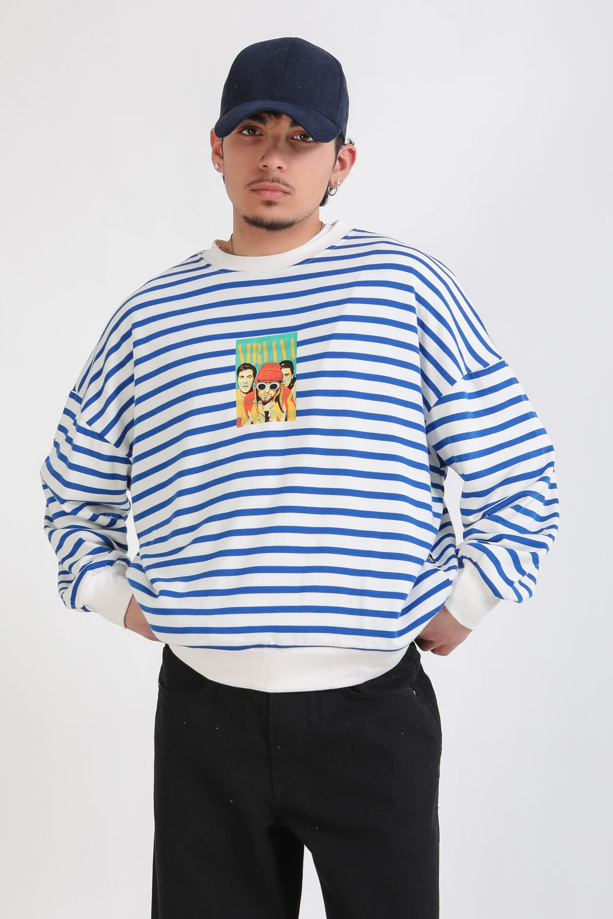 Mavi Çizgili Nirvana Baskılı Oversize Sweatshirt