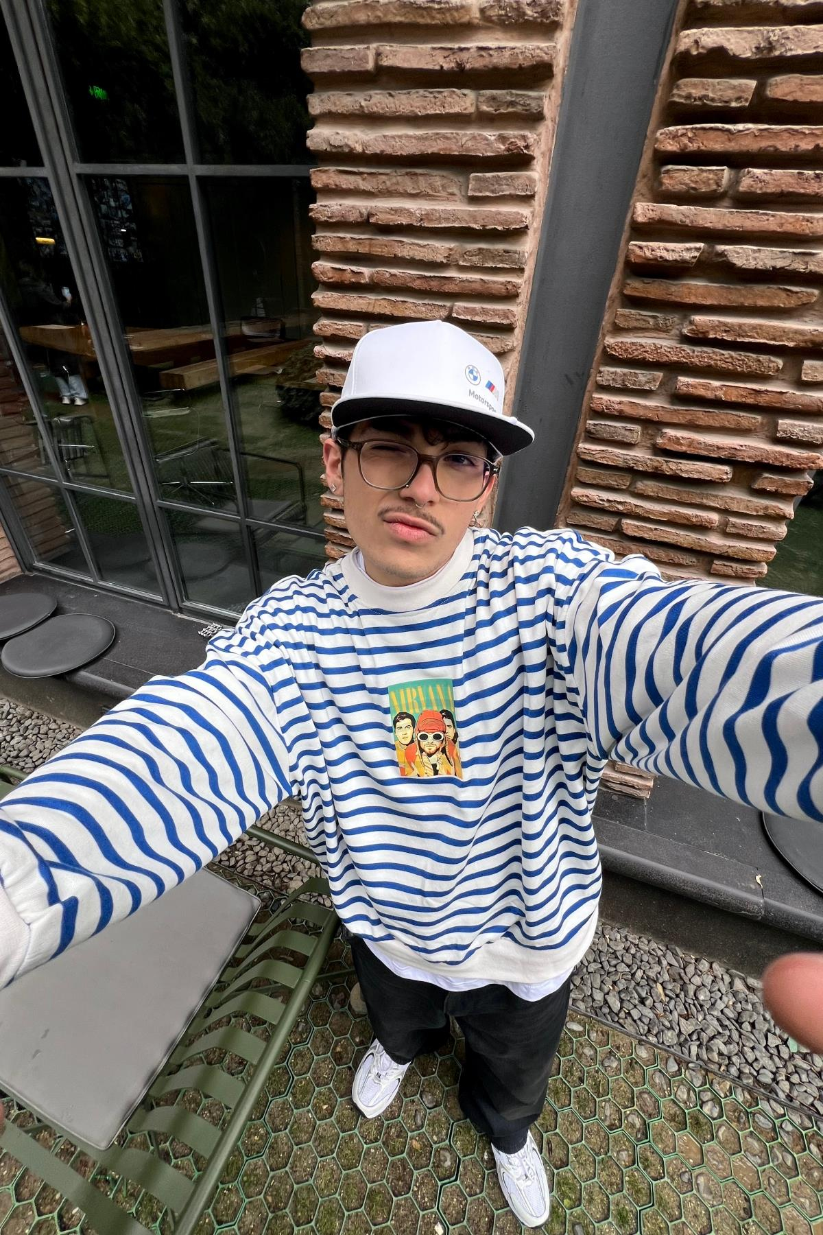 Mavi Çizgili Nirvana Baskılı Oversize Sweatshirt