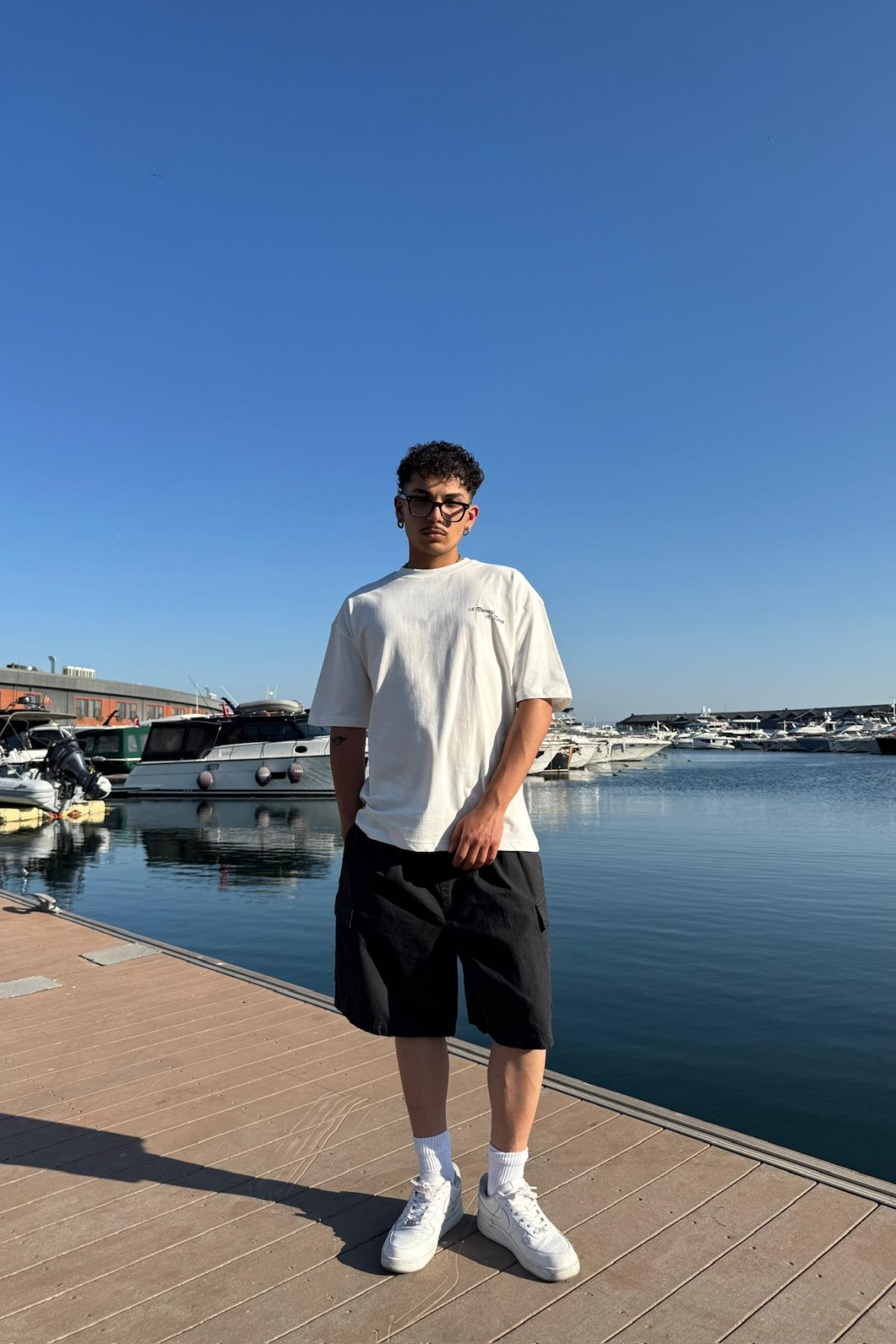 Moment Baskılı Krem Oversize Tshirt PM01