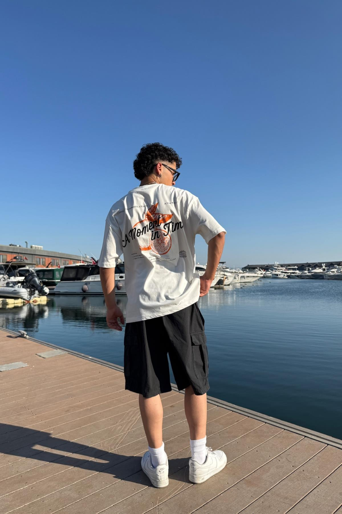 Moment Baskılı Krem Oversize Tshirt PM01