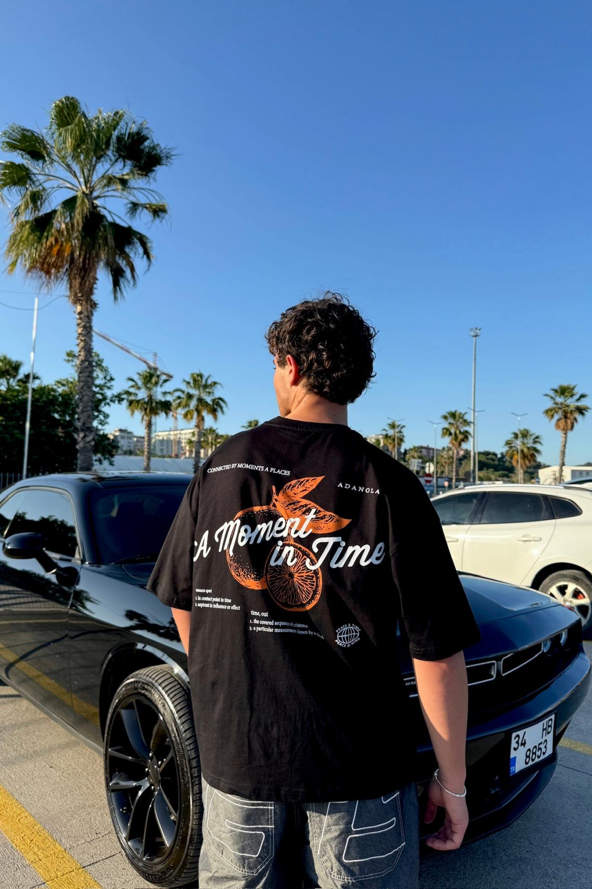 Moment Baskılı Siyah Oversize Tshirt PM01