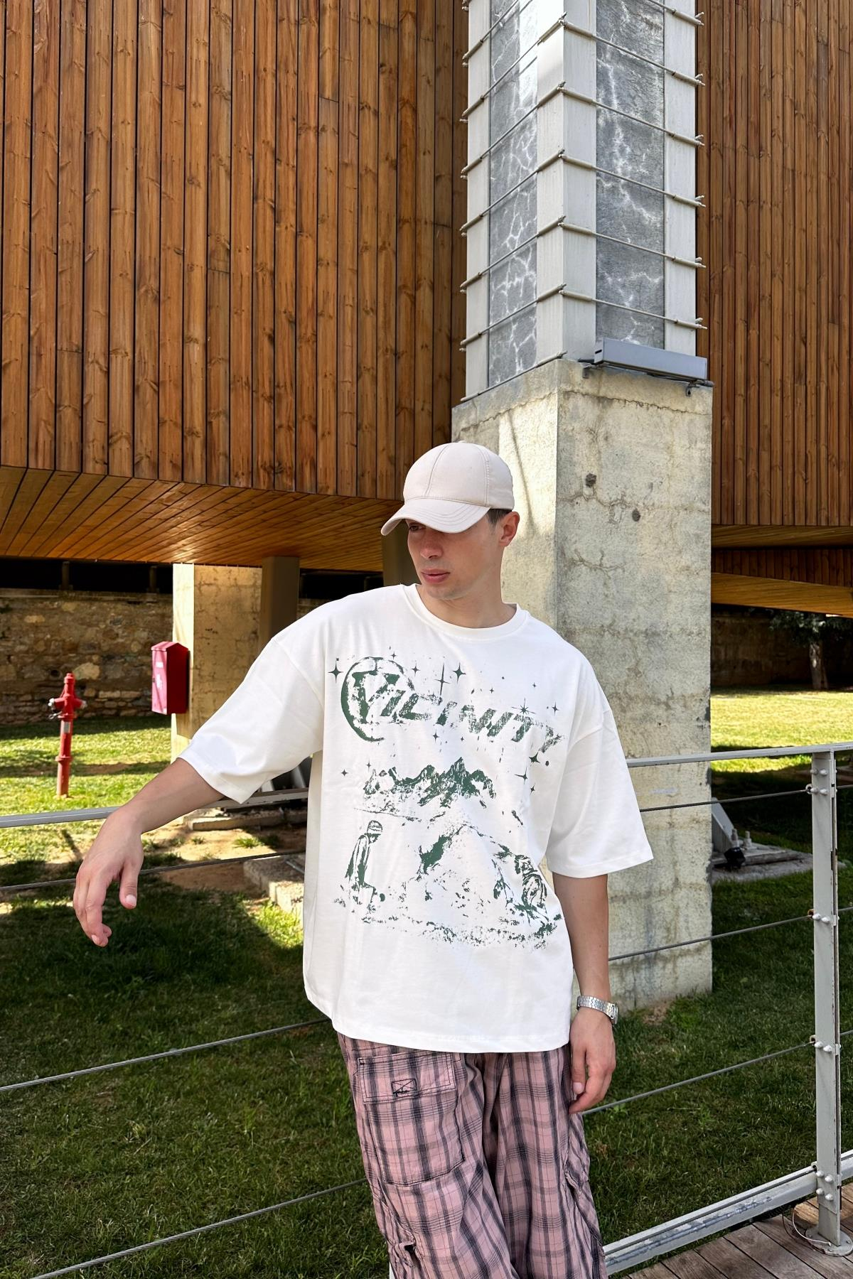 Mount Baskılı Krem Oversize Tshirt  T1131