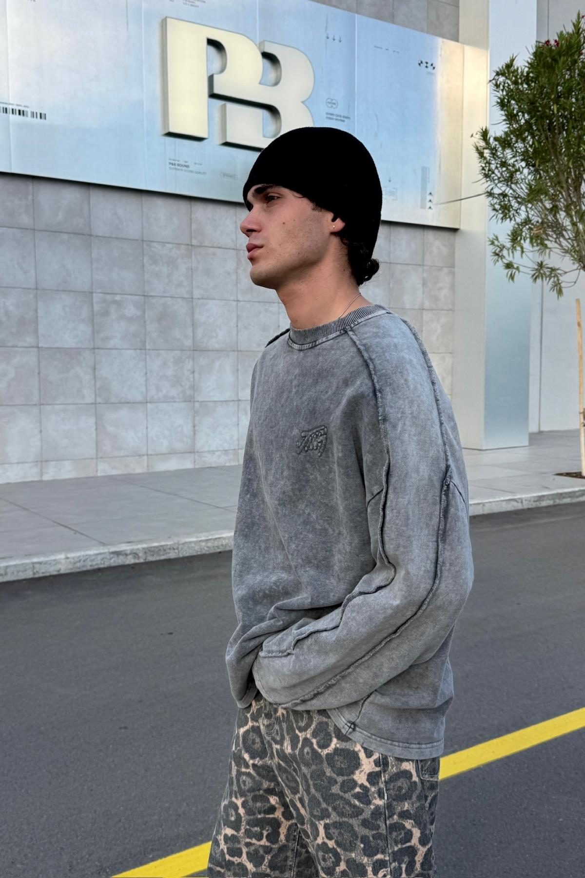Nakışlı Acid Wash Bisiklet Yaka Oversize Sweatshirt JC01