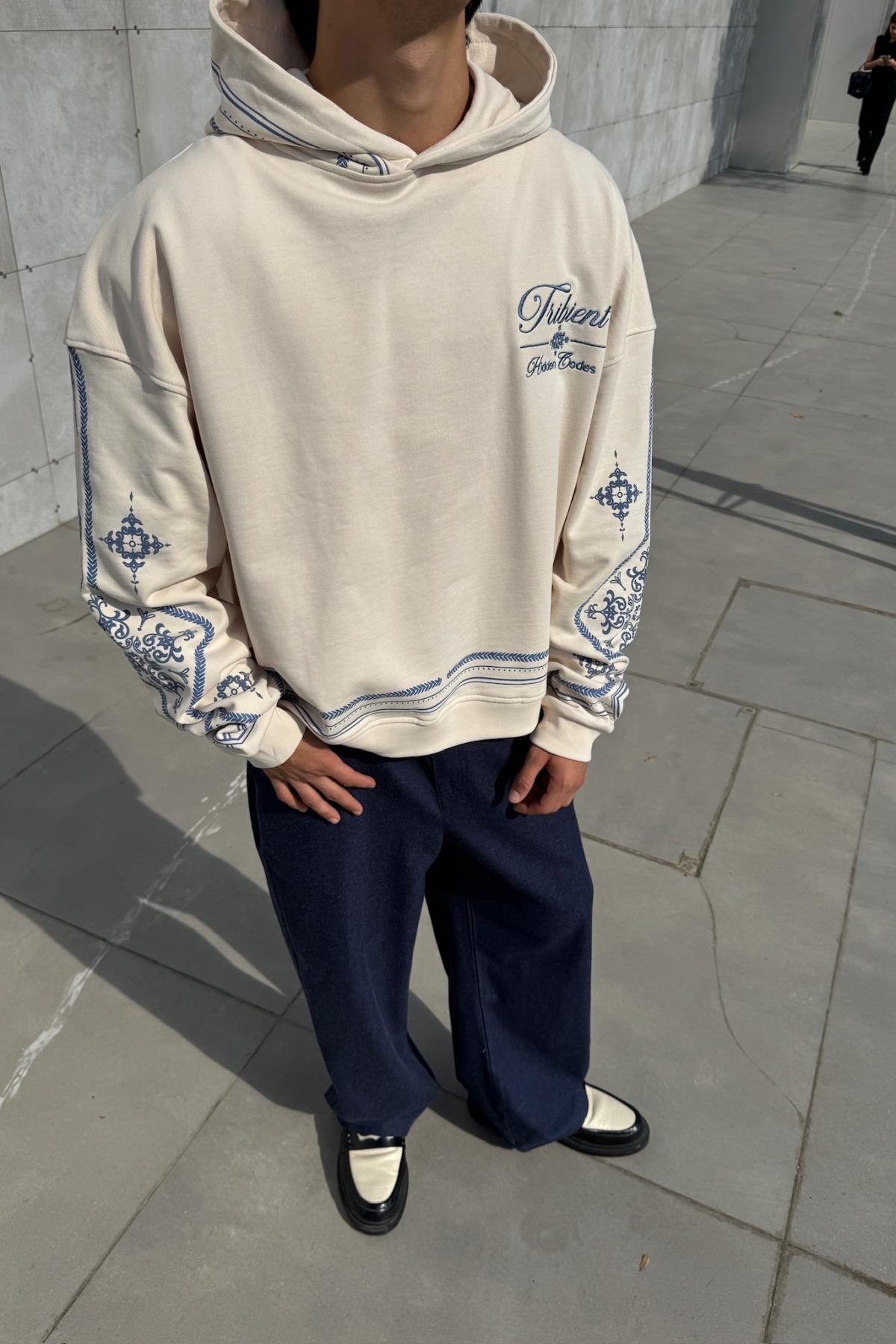 Nakışlı Etnik Desen Krem Oversize Hoodie JC01